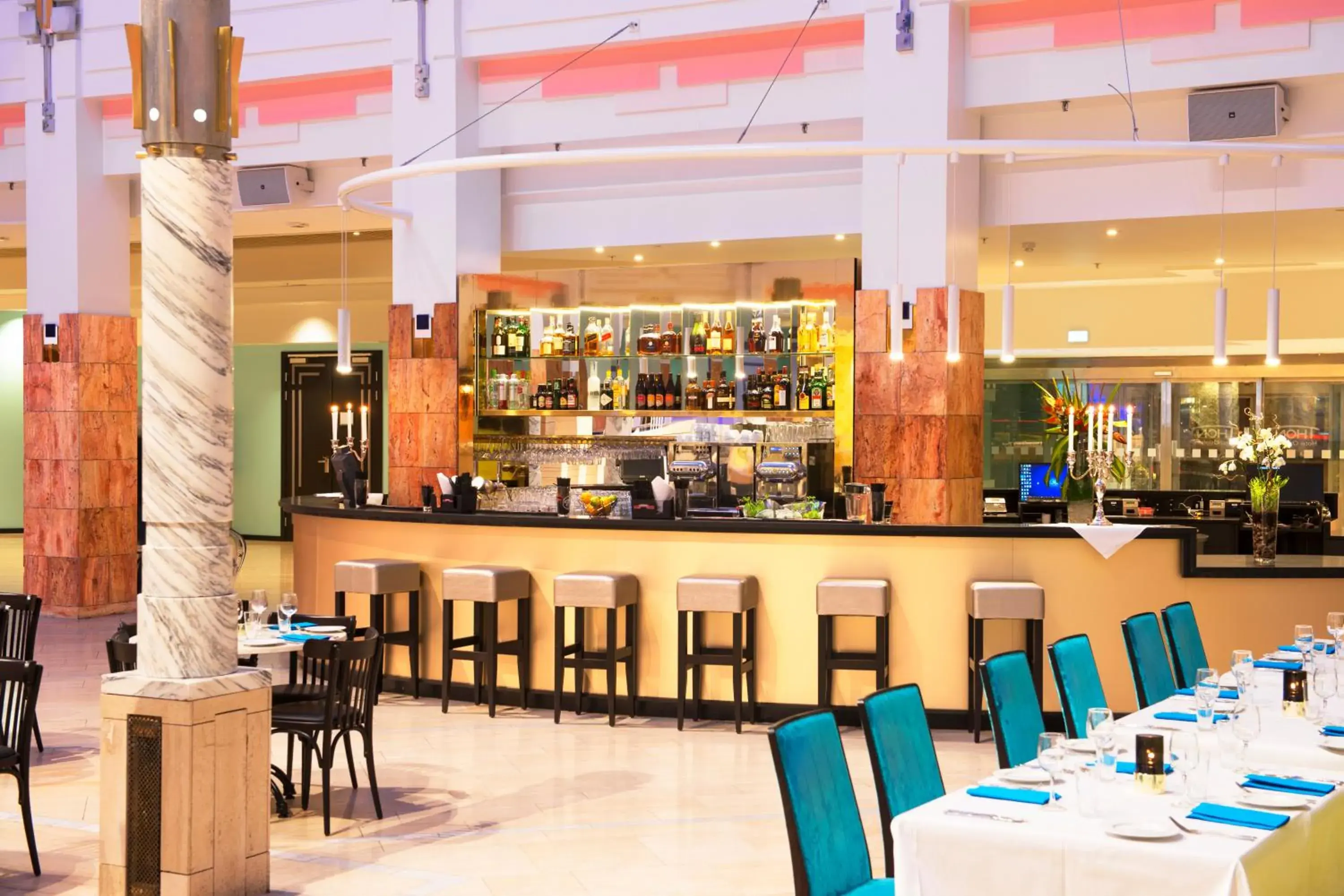 Restaurant/places to eat in Thon Hotel Oslofjord Restaurant/places to eat in Thon Hotel Oslofjord