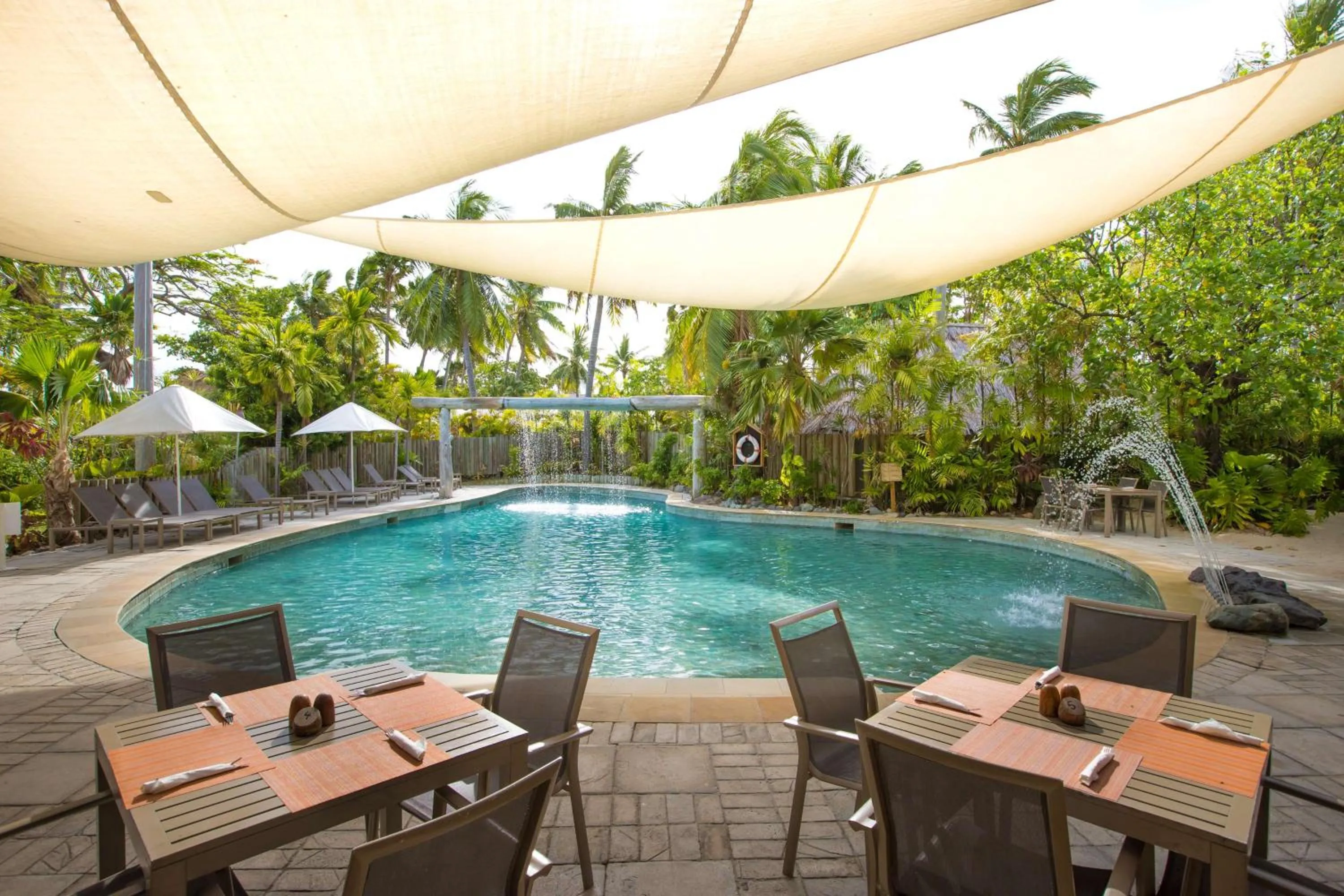 Restaurant/places to eat in Castaway Island, Fiji