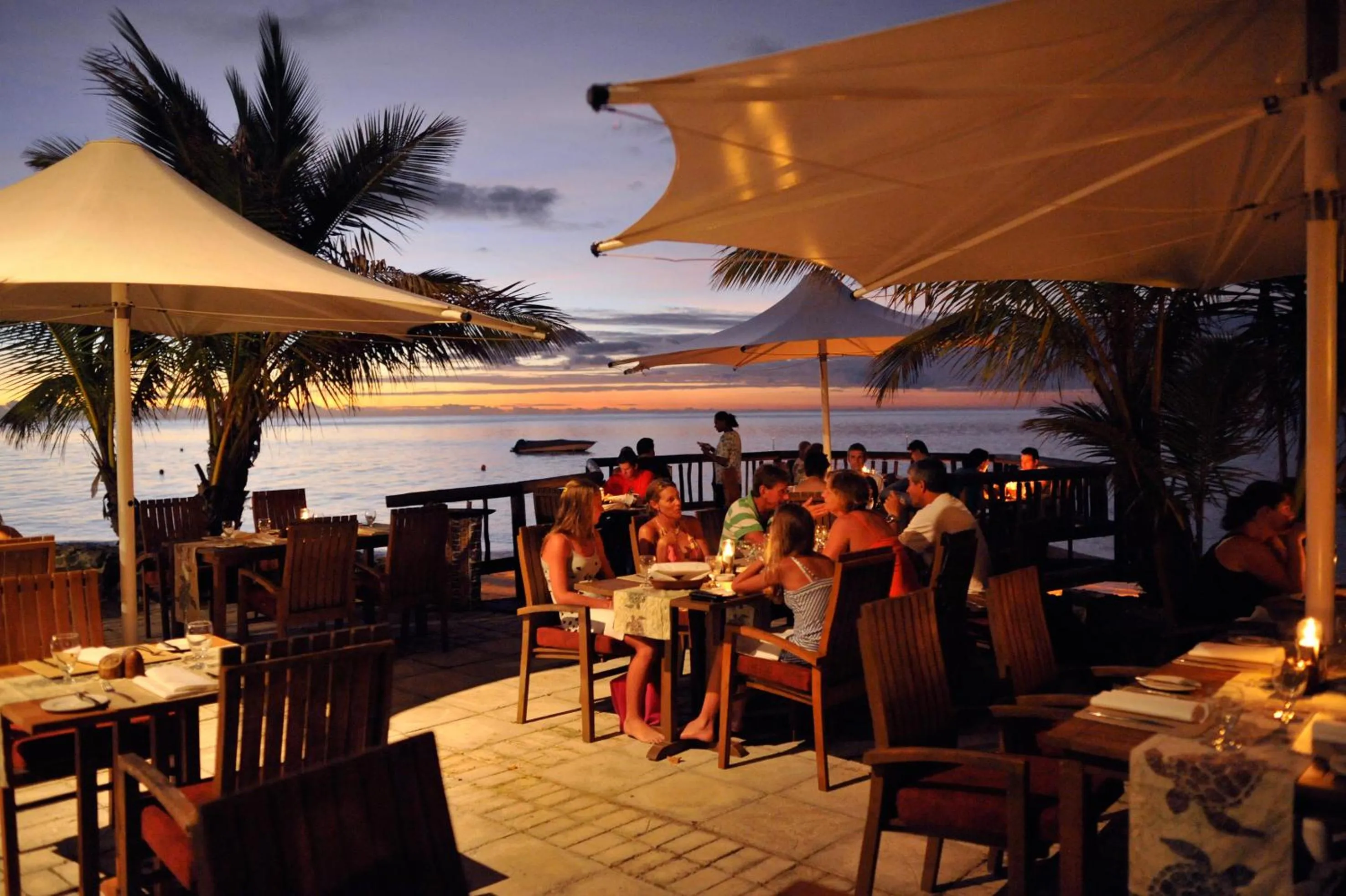 Restaurant/places to eat in Castaway Island, Fiji