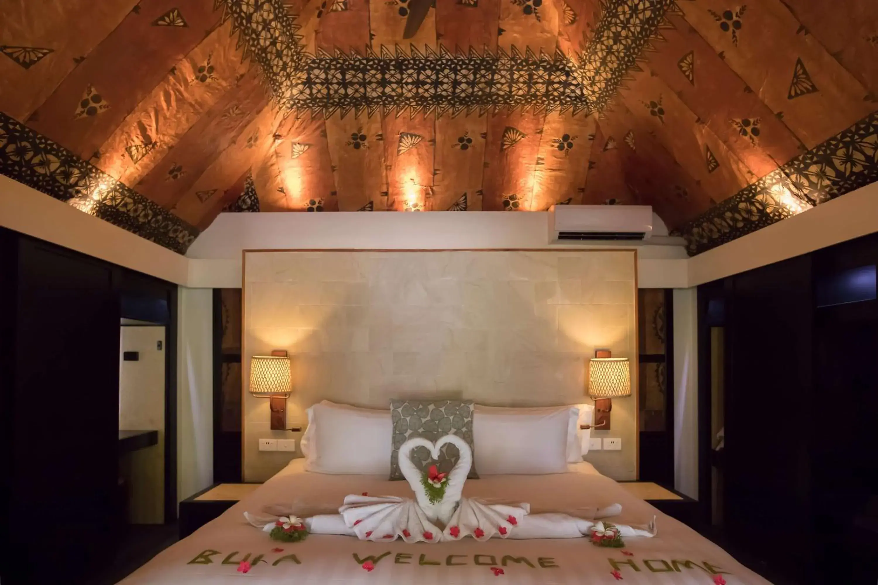 Bedroom, Bed in Castaway Island, Fiji Bedroom, Bed in Castaway Island, Fiji