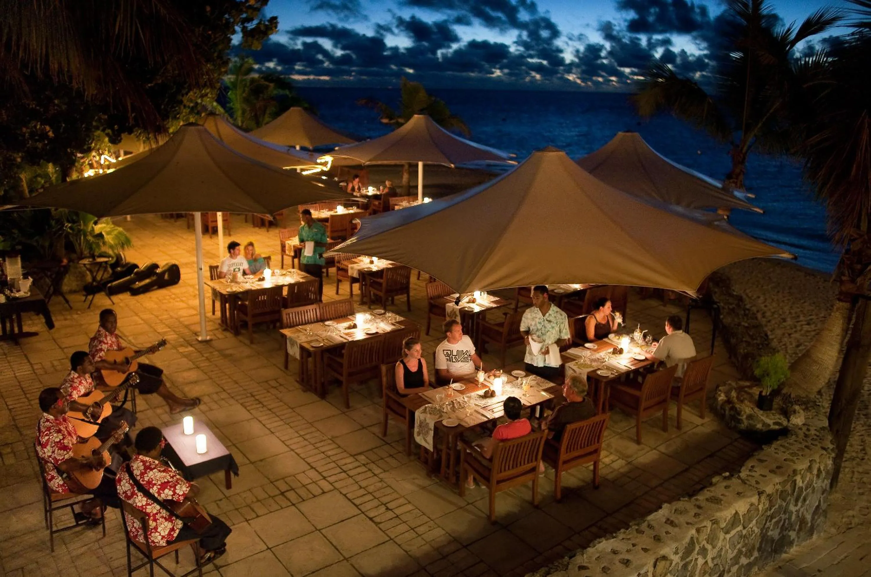 Restaurant/places to eat in Castaway Island, Fiji