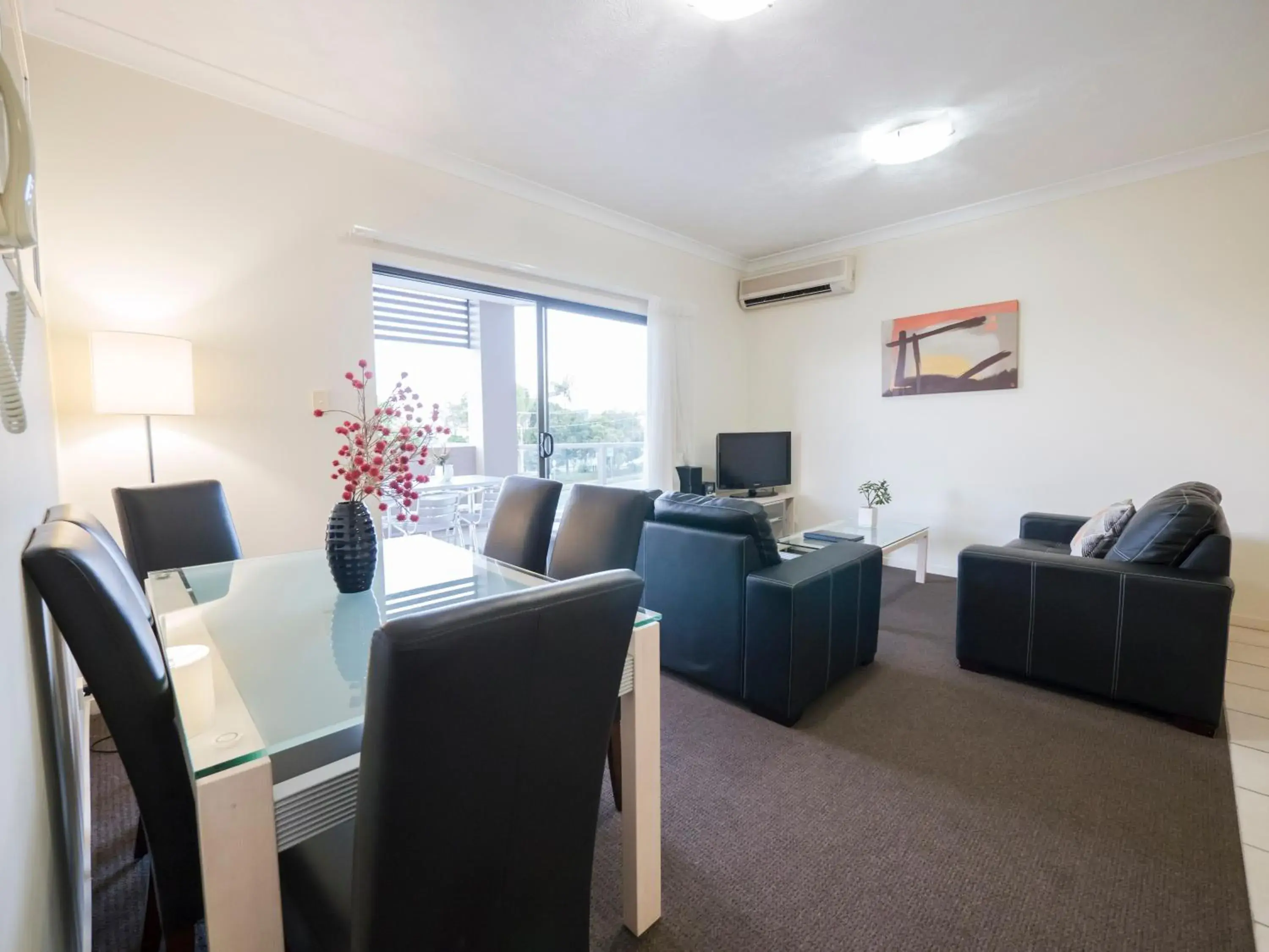 Two-Bedroom Apartment in La Vida on Anzac Two-Bedroom Apartment in La Vida on Anzac