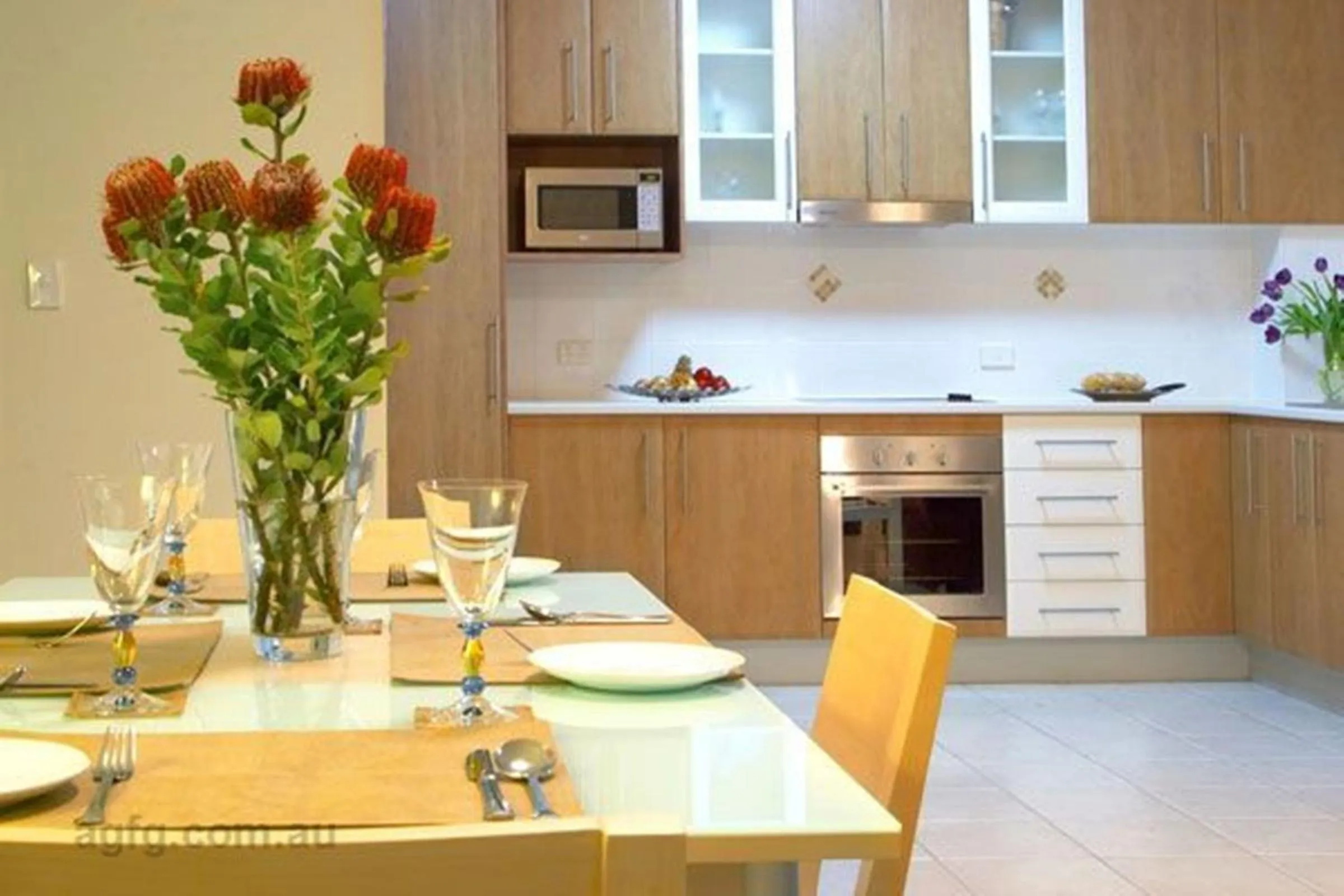 Kitchen or kitchenette in La Vida on Anzac