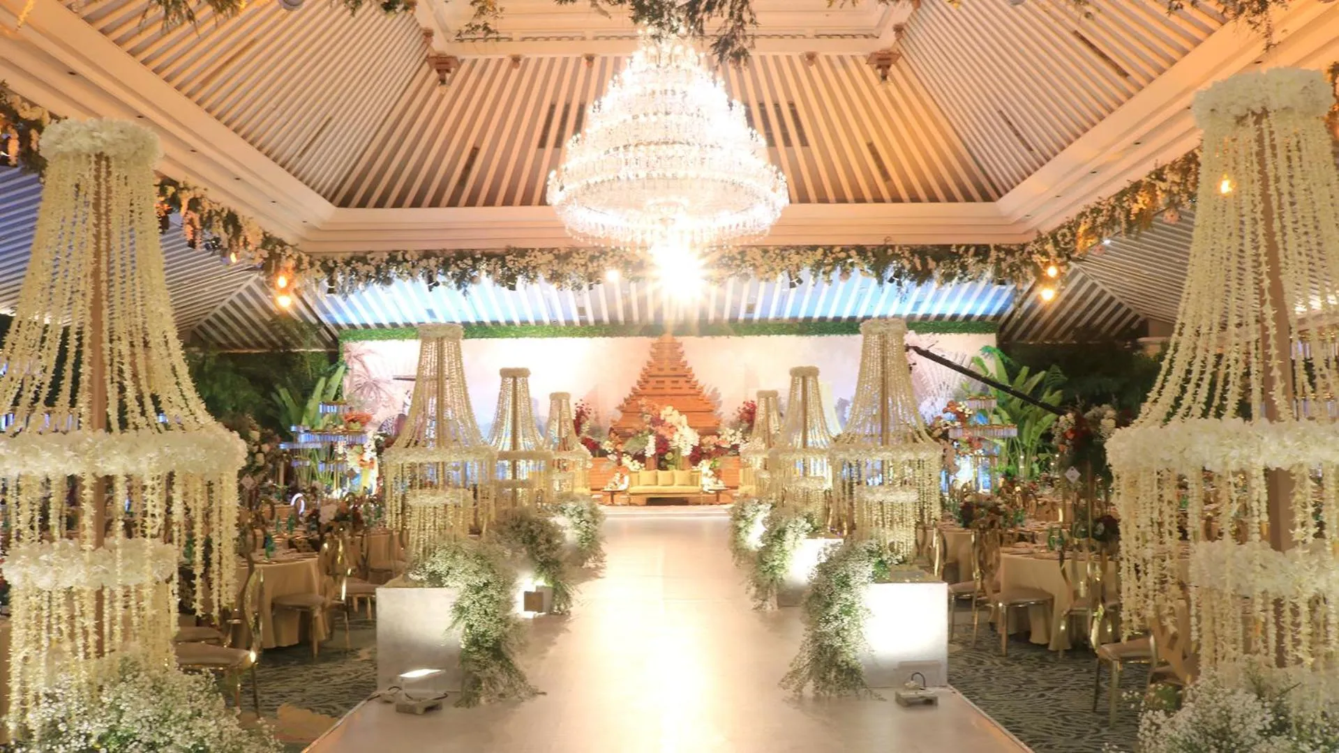 wedding in Grand Sahid Jaya