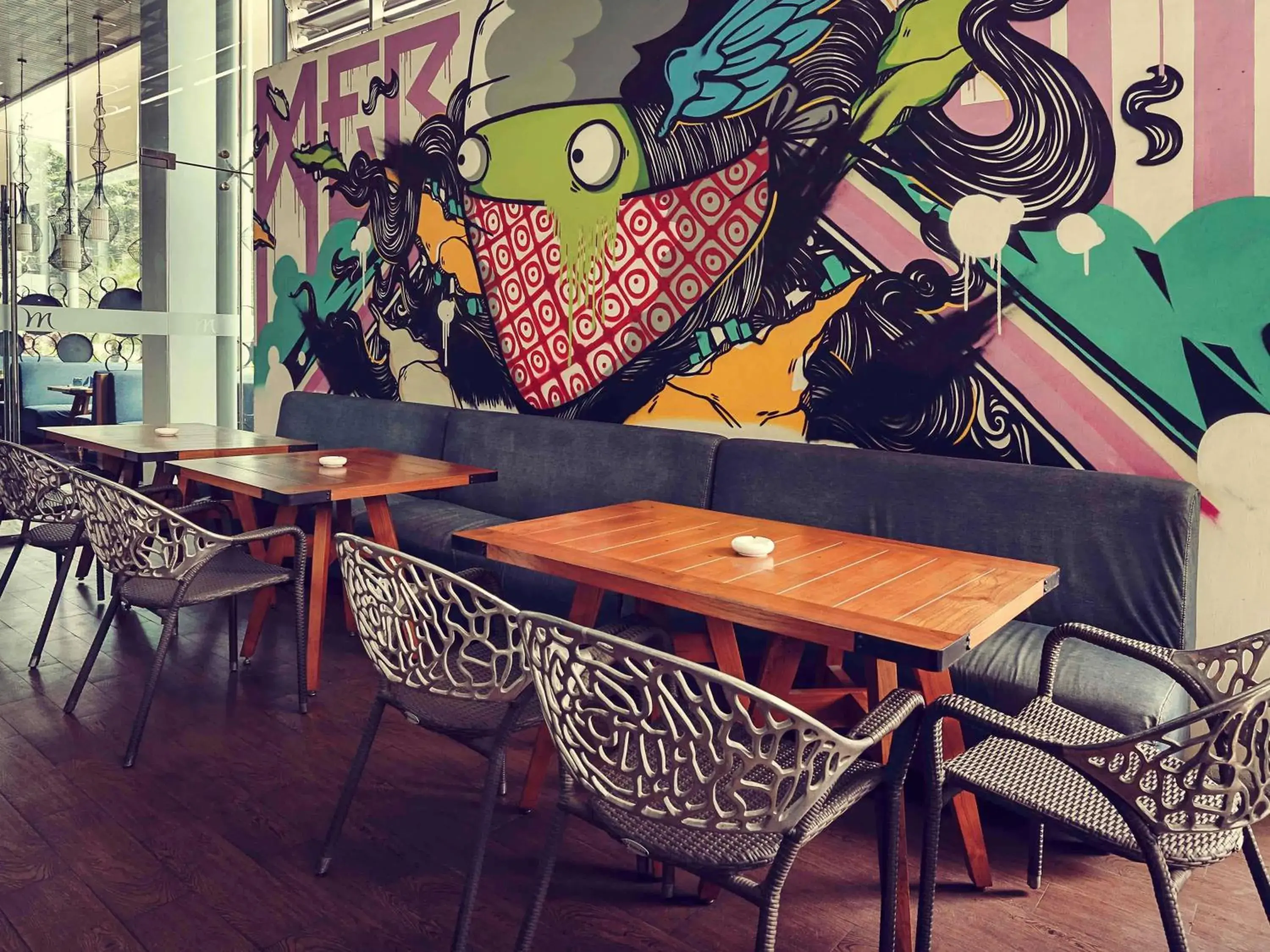 Restaurant/places to eat in Mercure Jakarta Simatupang Restaurant/places to eat in Mercure Jakarta Simatupang