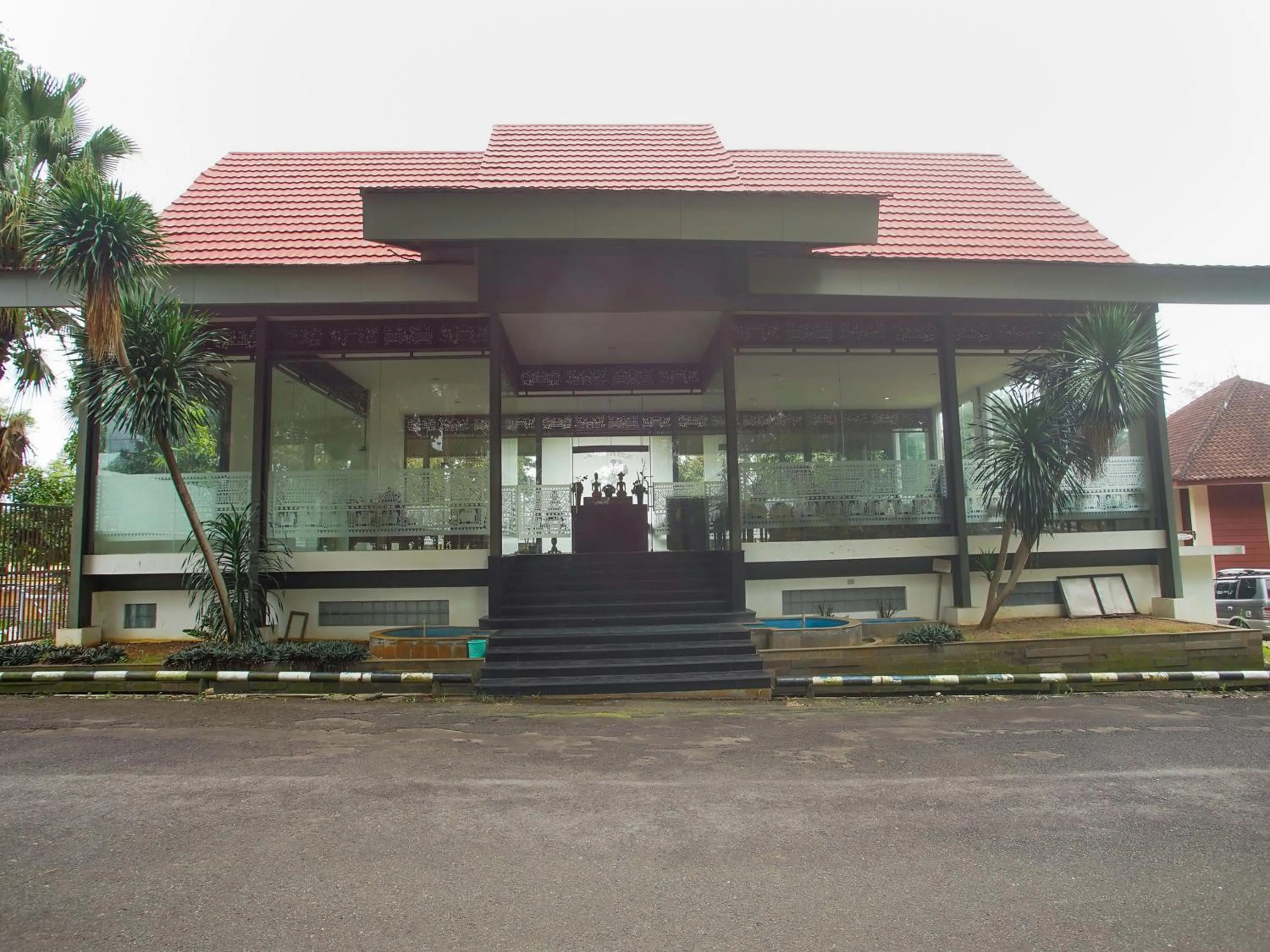 Facade/entrance in Collection O 89999 Hotel Bumi Kedaton Resort