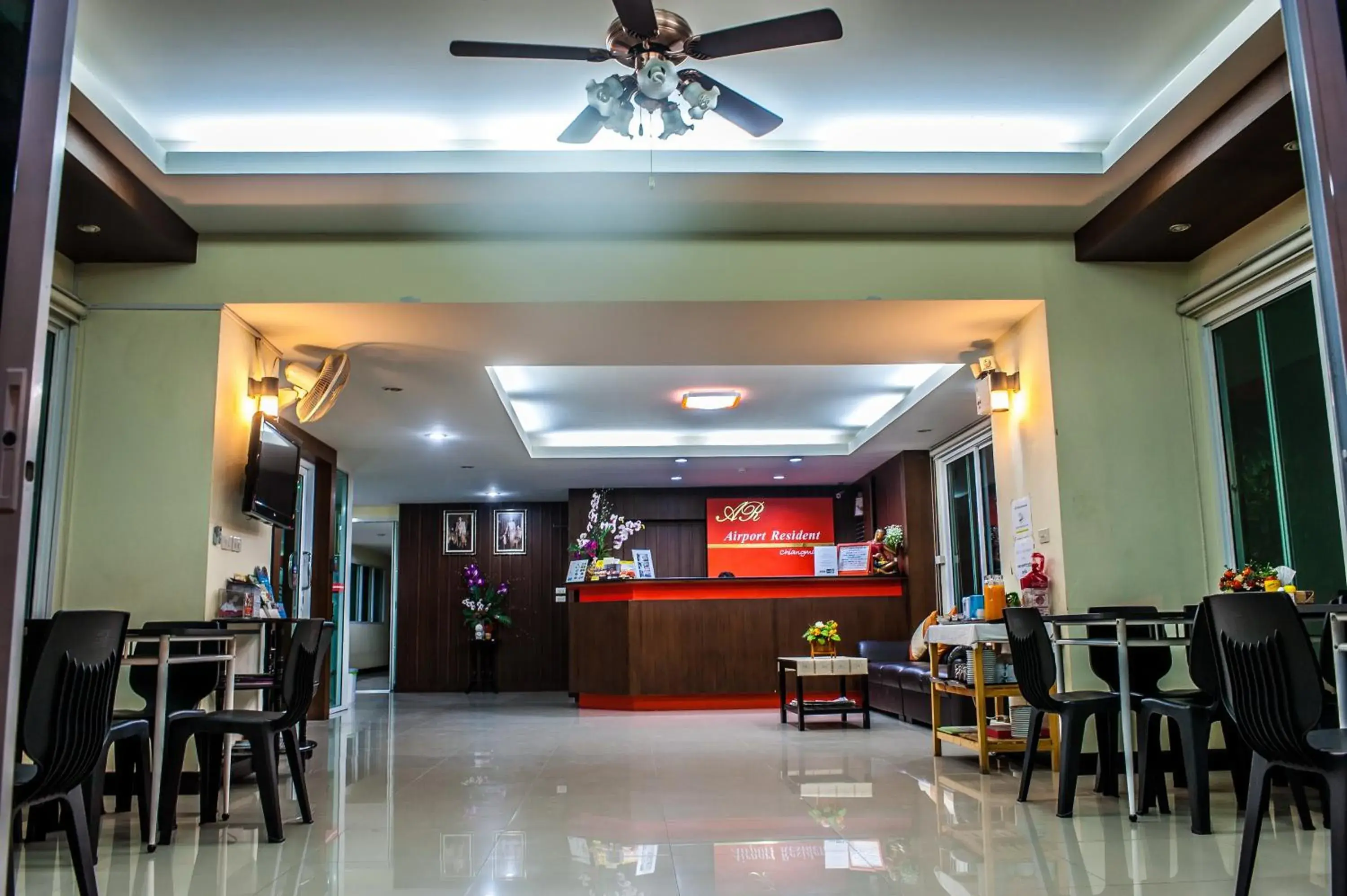 Lobby or reception in Airport Resident Lobby or reception in Airport Resident