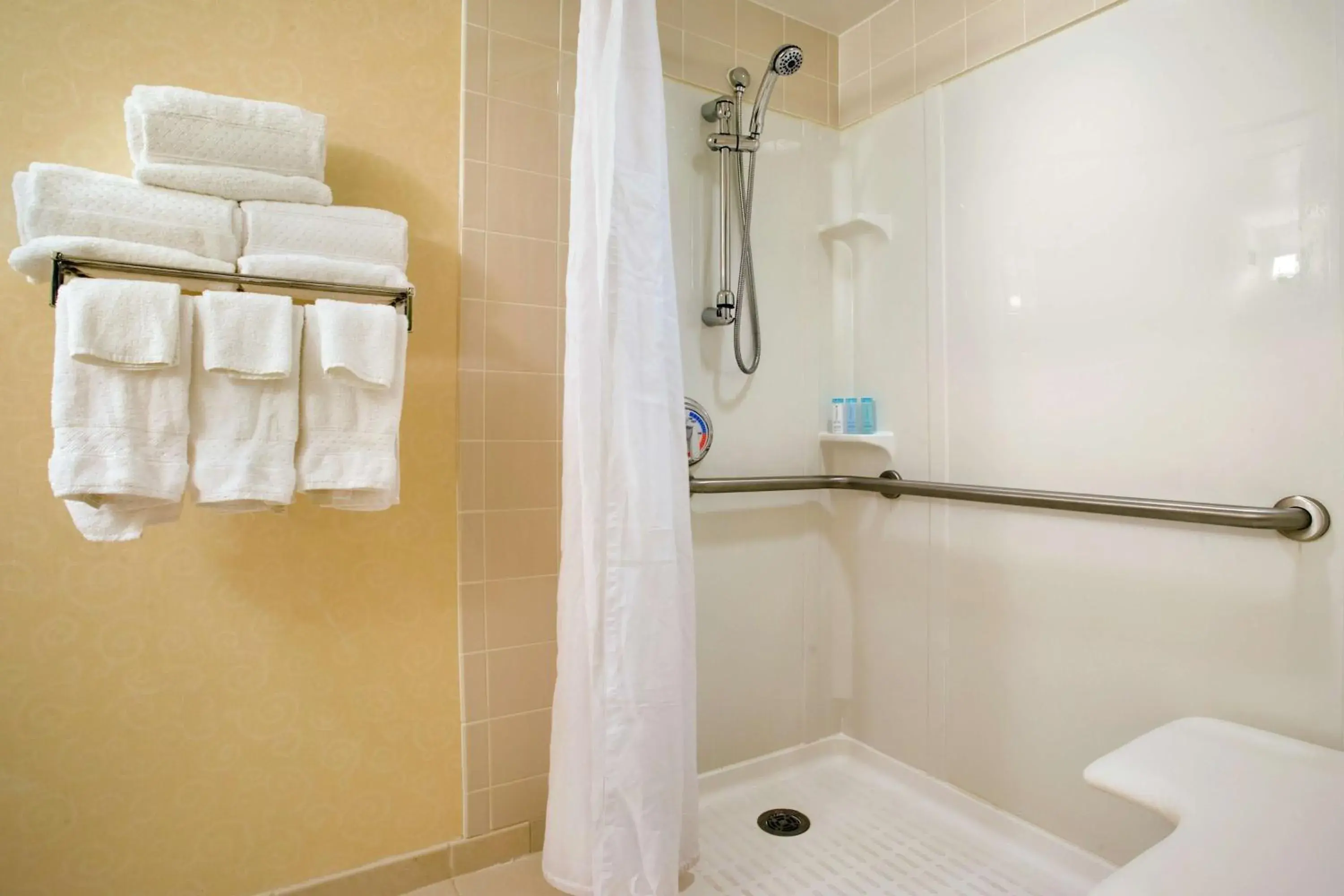 Bathroom in Hilton East Brunswick Bathroom in Hilton East Brunswick