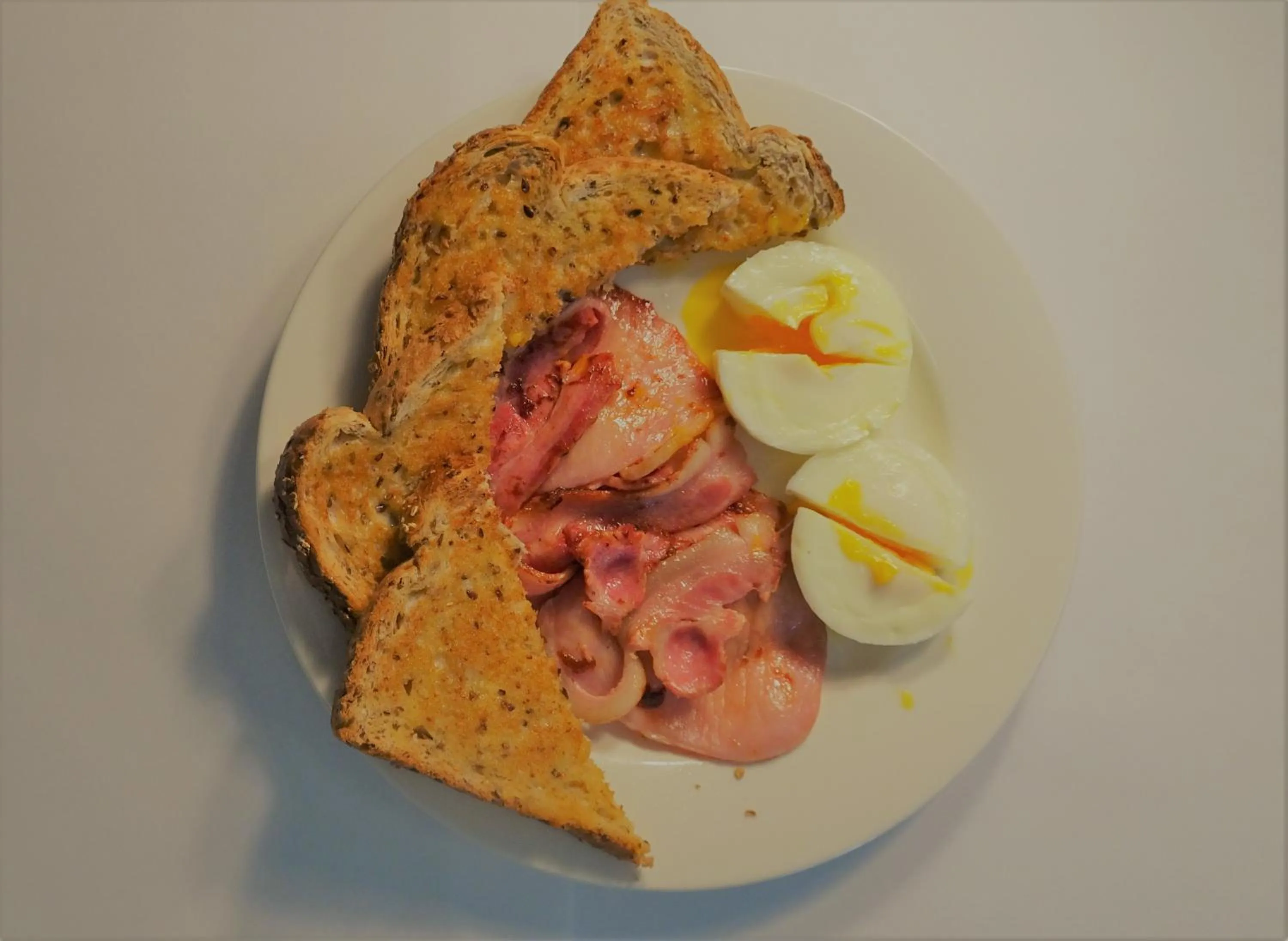 On site in Akuna Motor Inn and Apartments