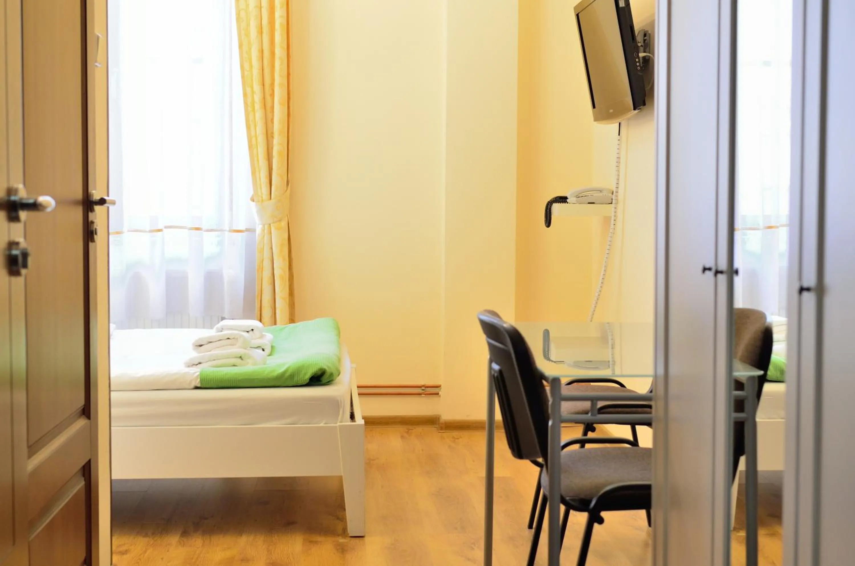 Bed in WenderEDU Business Center