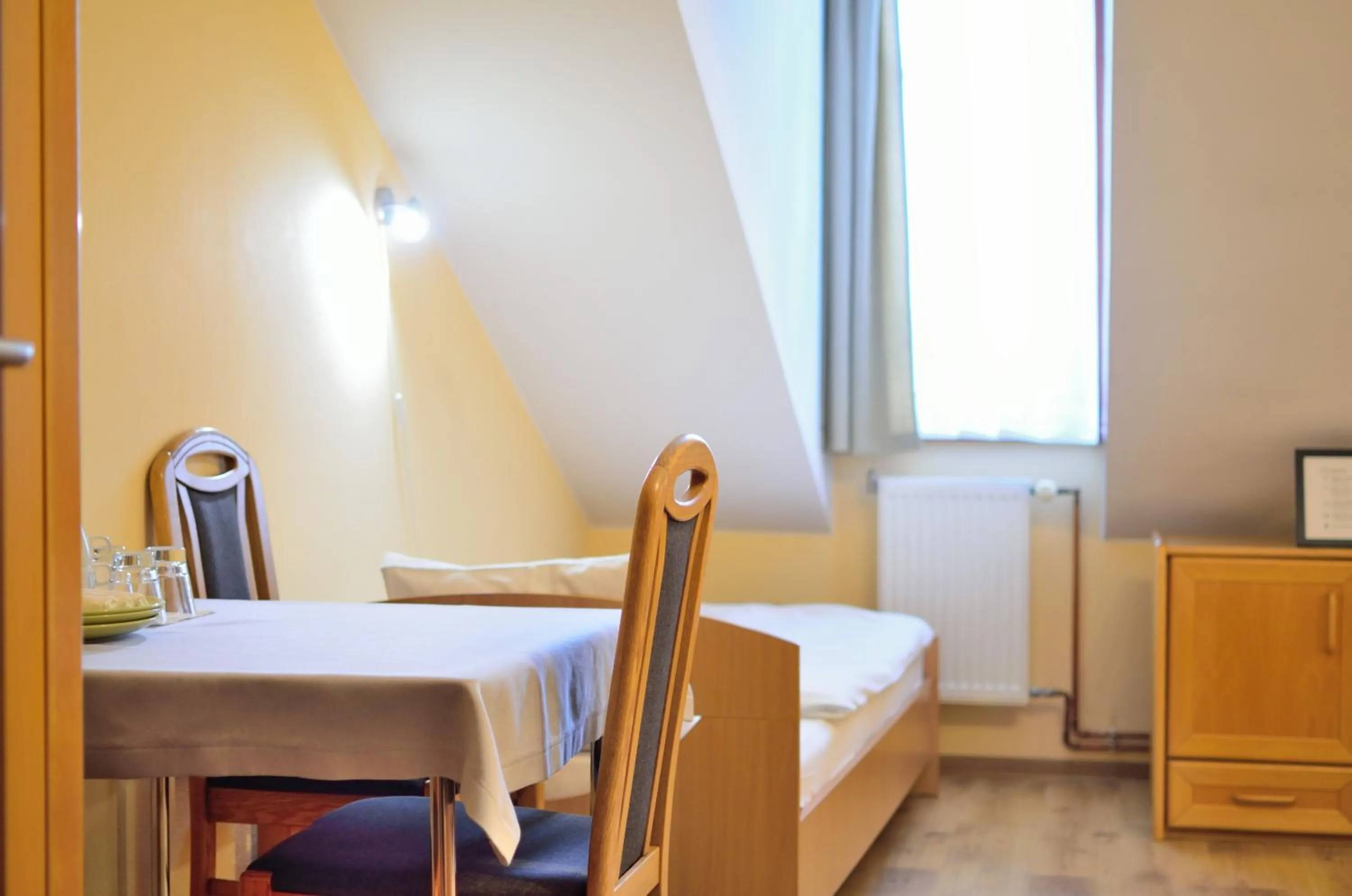 Bed in WenderEDU Business Center