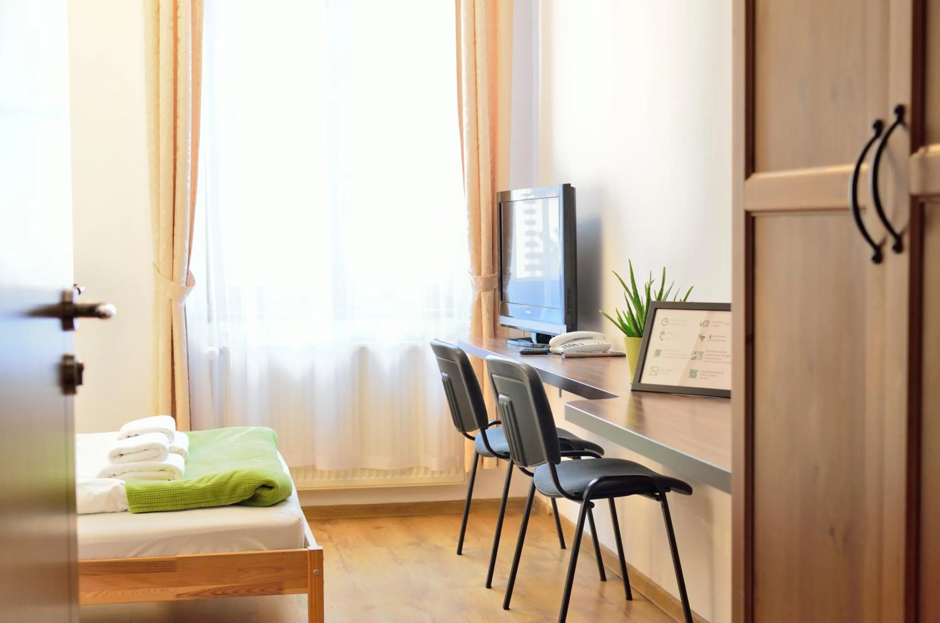 TV and multimedia in WenderEDU Business Center