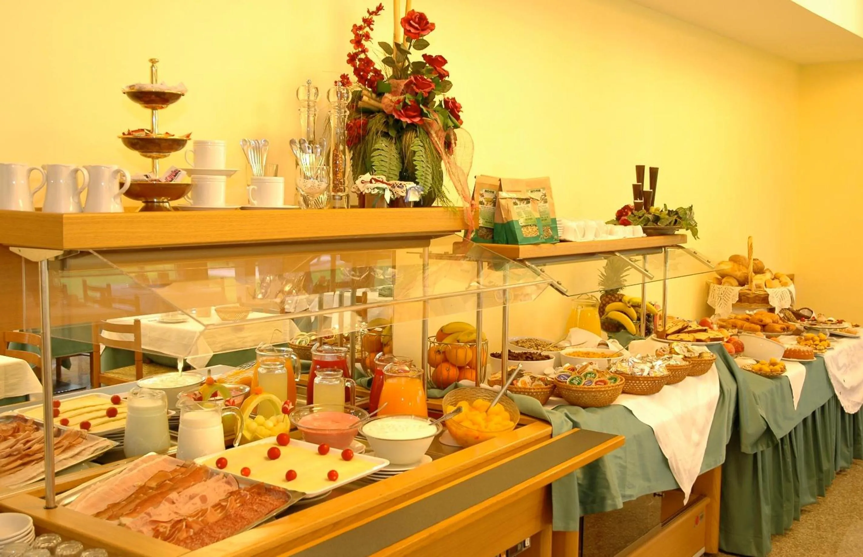 Continental breakfast in Hotel Elisabetta