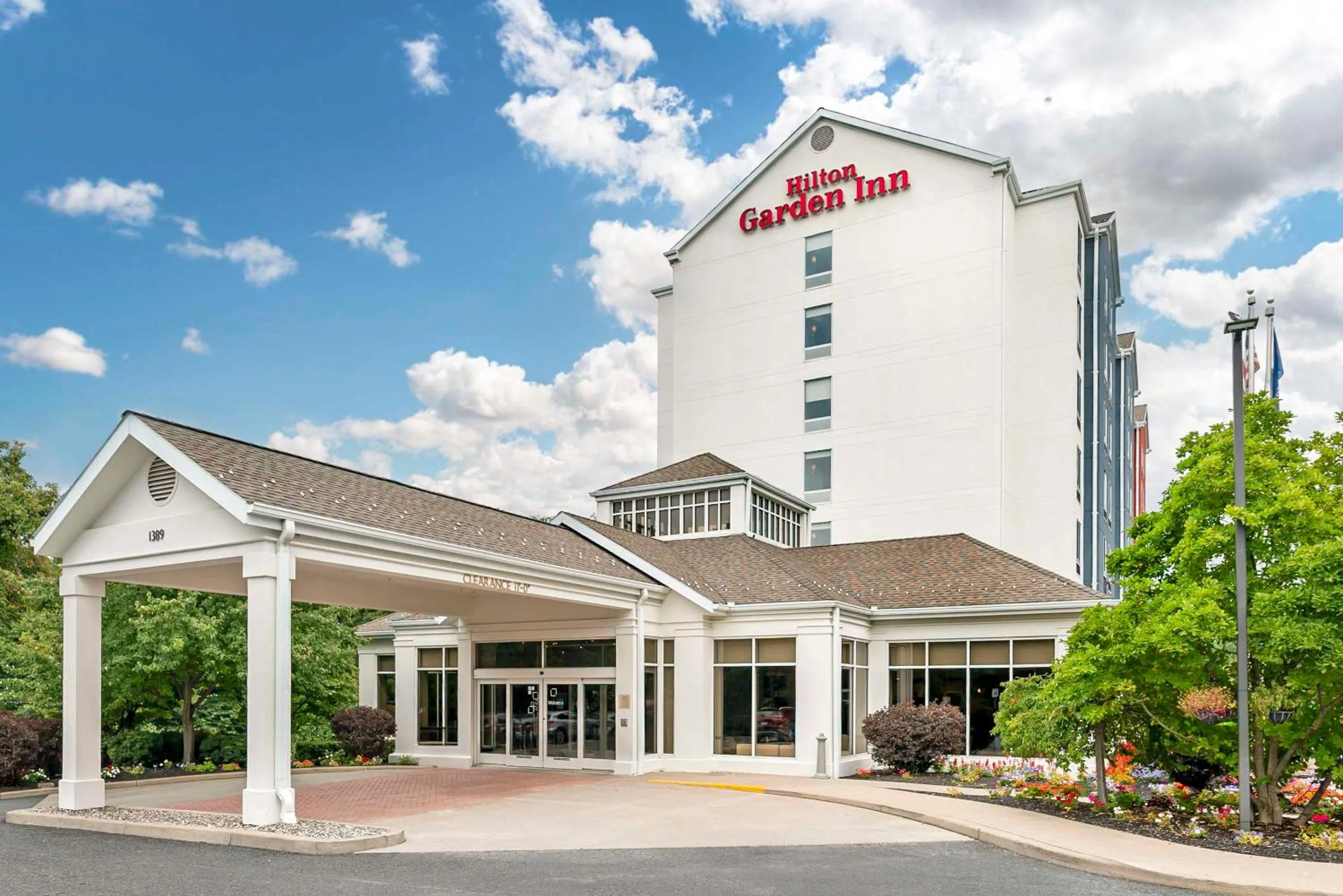 Property building in Hilton Garden Inn Albany-SUNY Area