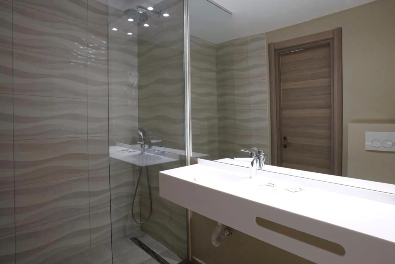 Bathroom in Hotel Opal