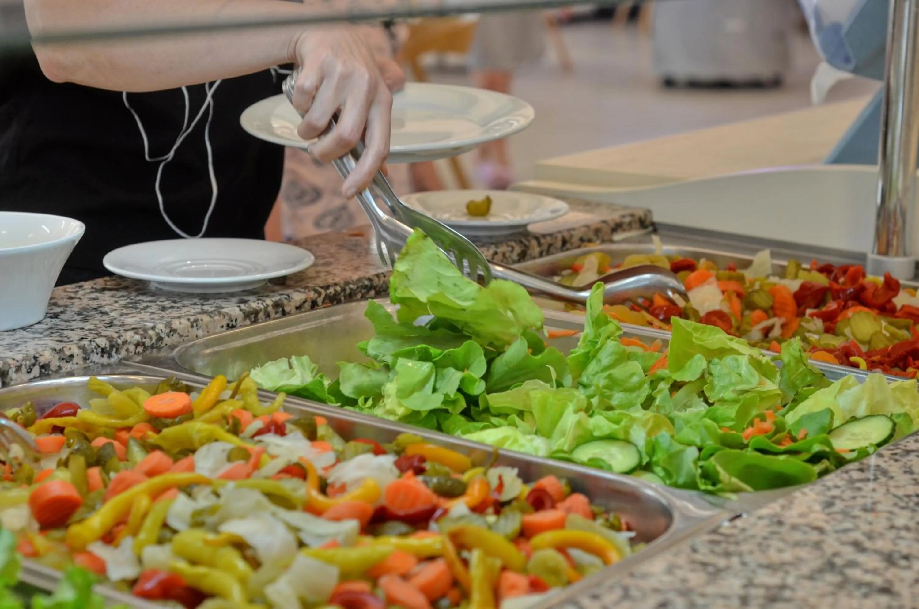 Restaurant/places to eat in Hotel Opal