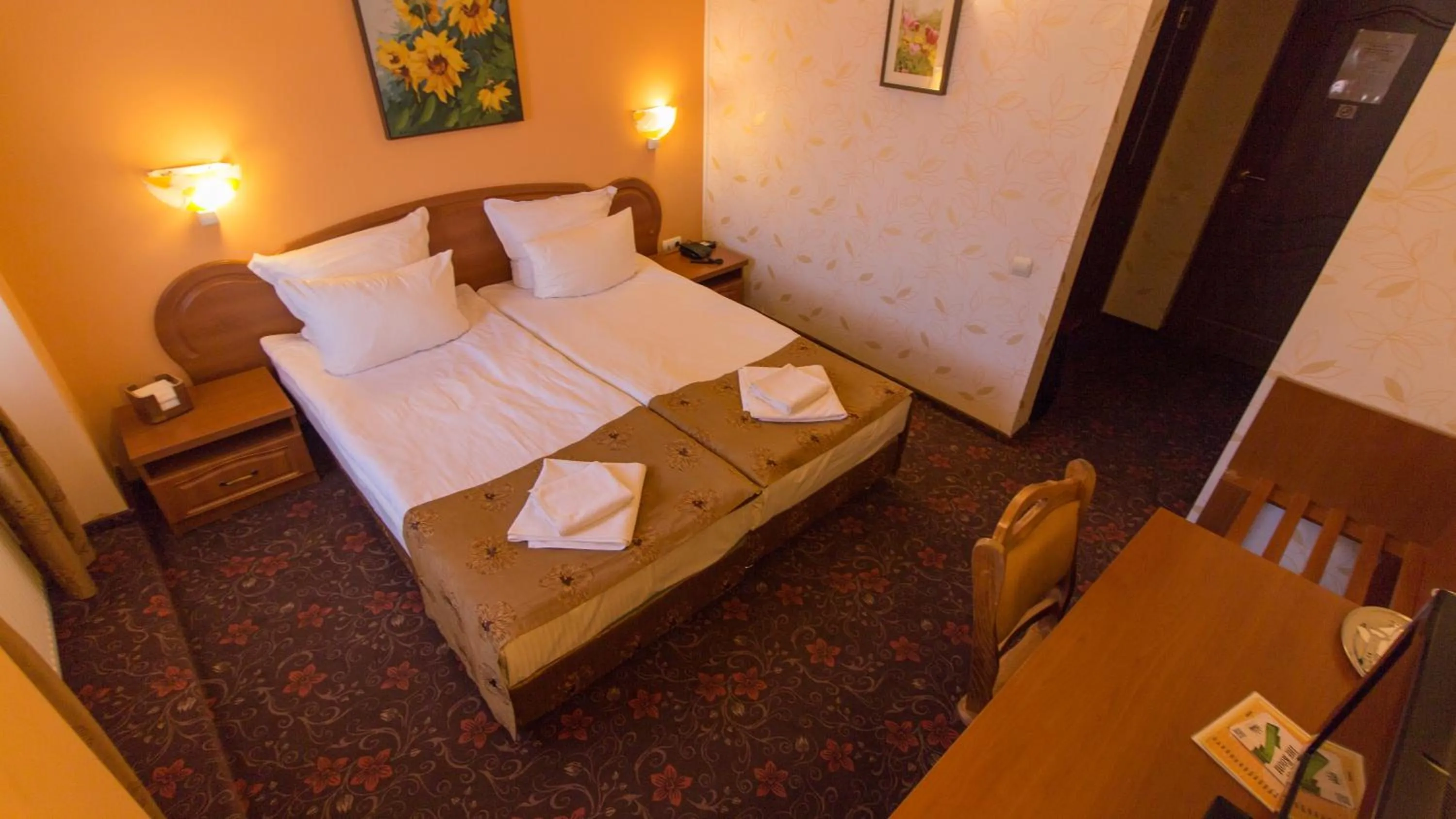 Bed in Pension La Fontana