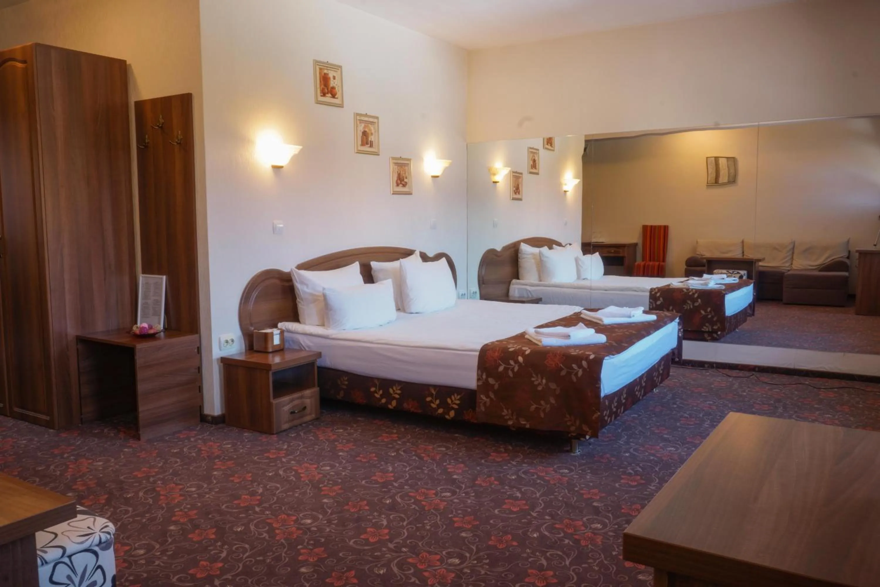 Bed in Pension La Fontana