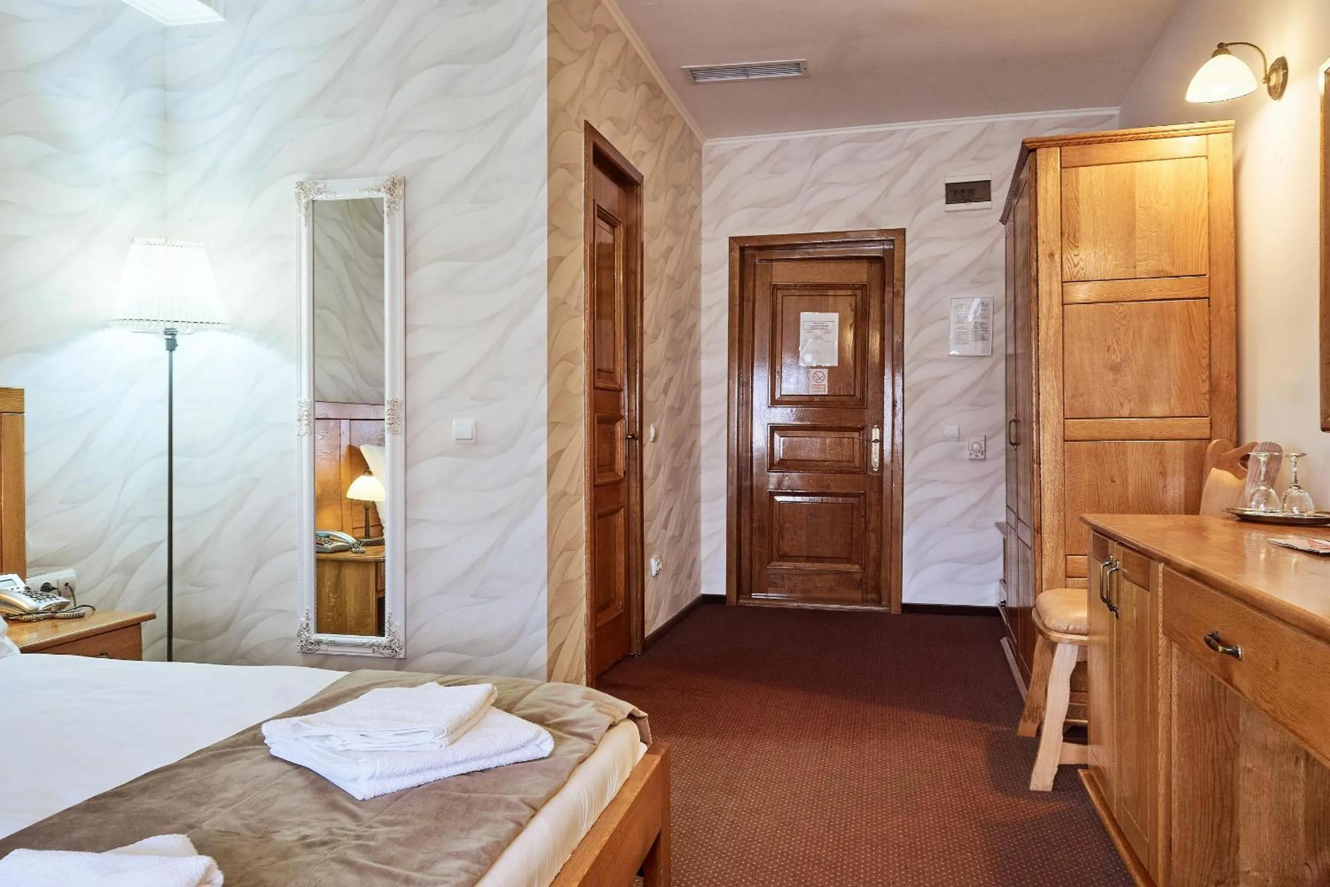 Bed in Pension La Fontana