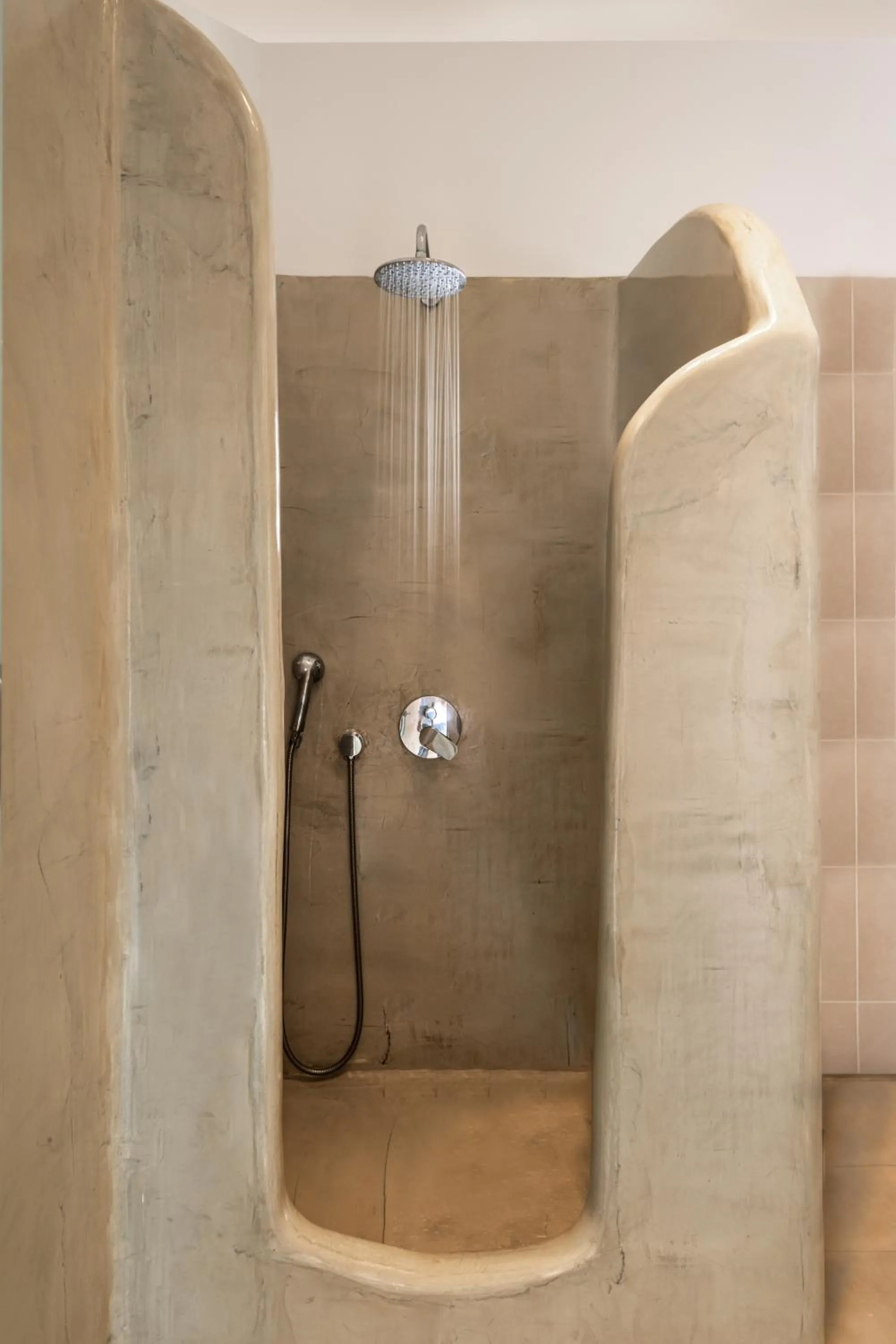 Bathroom in Splendour Hotel and Suites