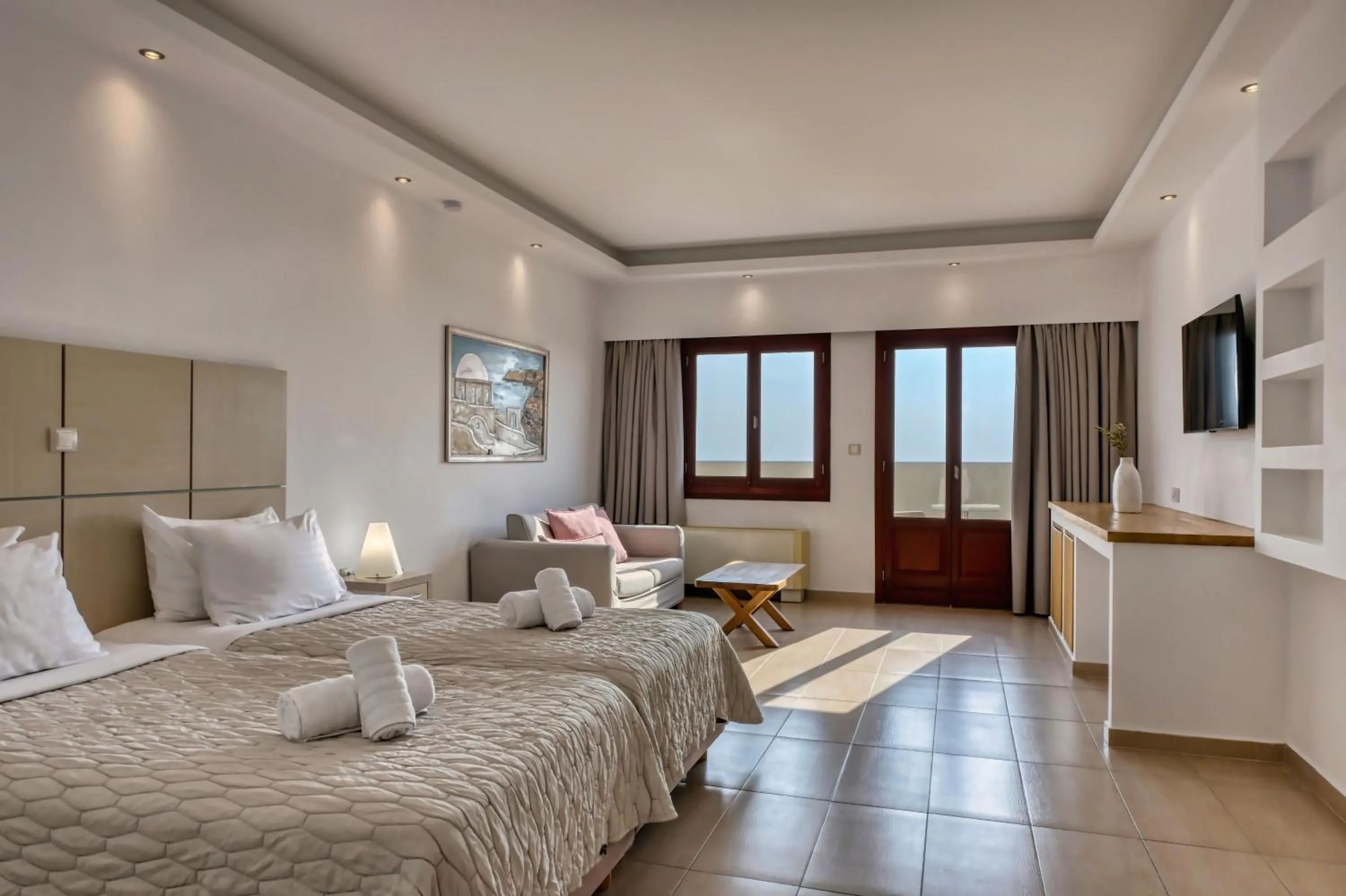 Bed in Splendour Hotel and Suites