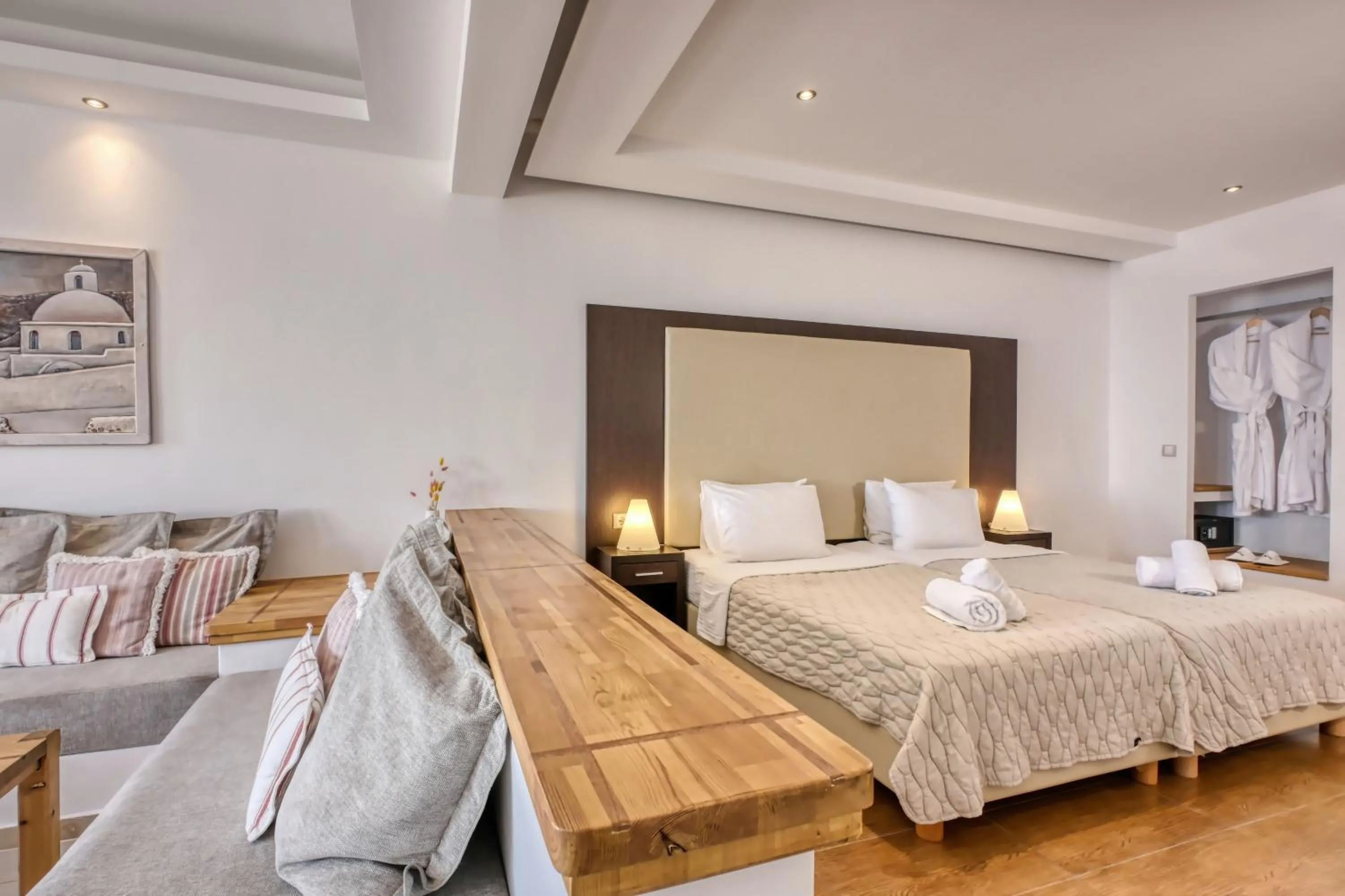 Bed in Splendour Hotel and Suites