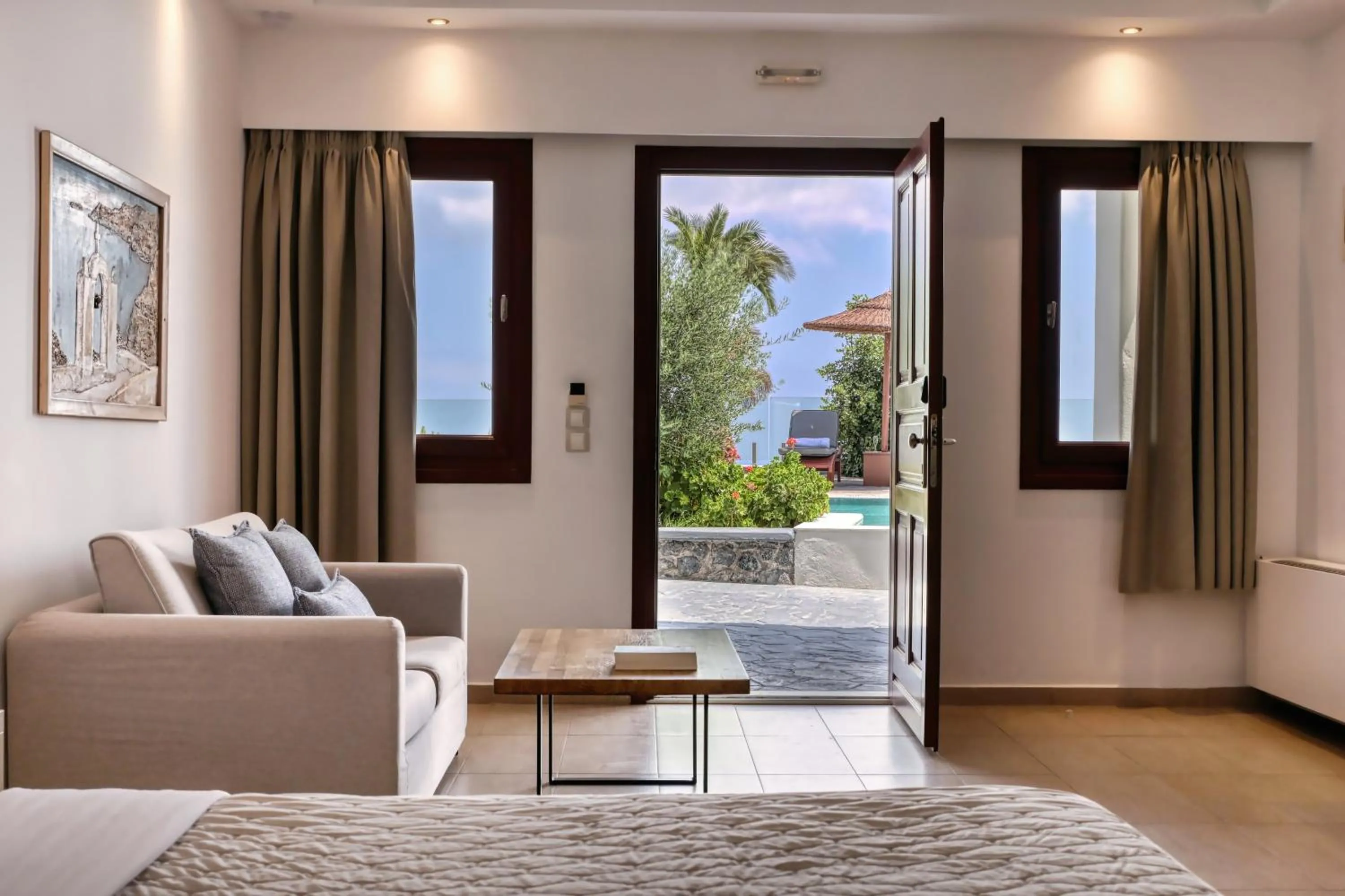 Splendour Hotel and Suites