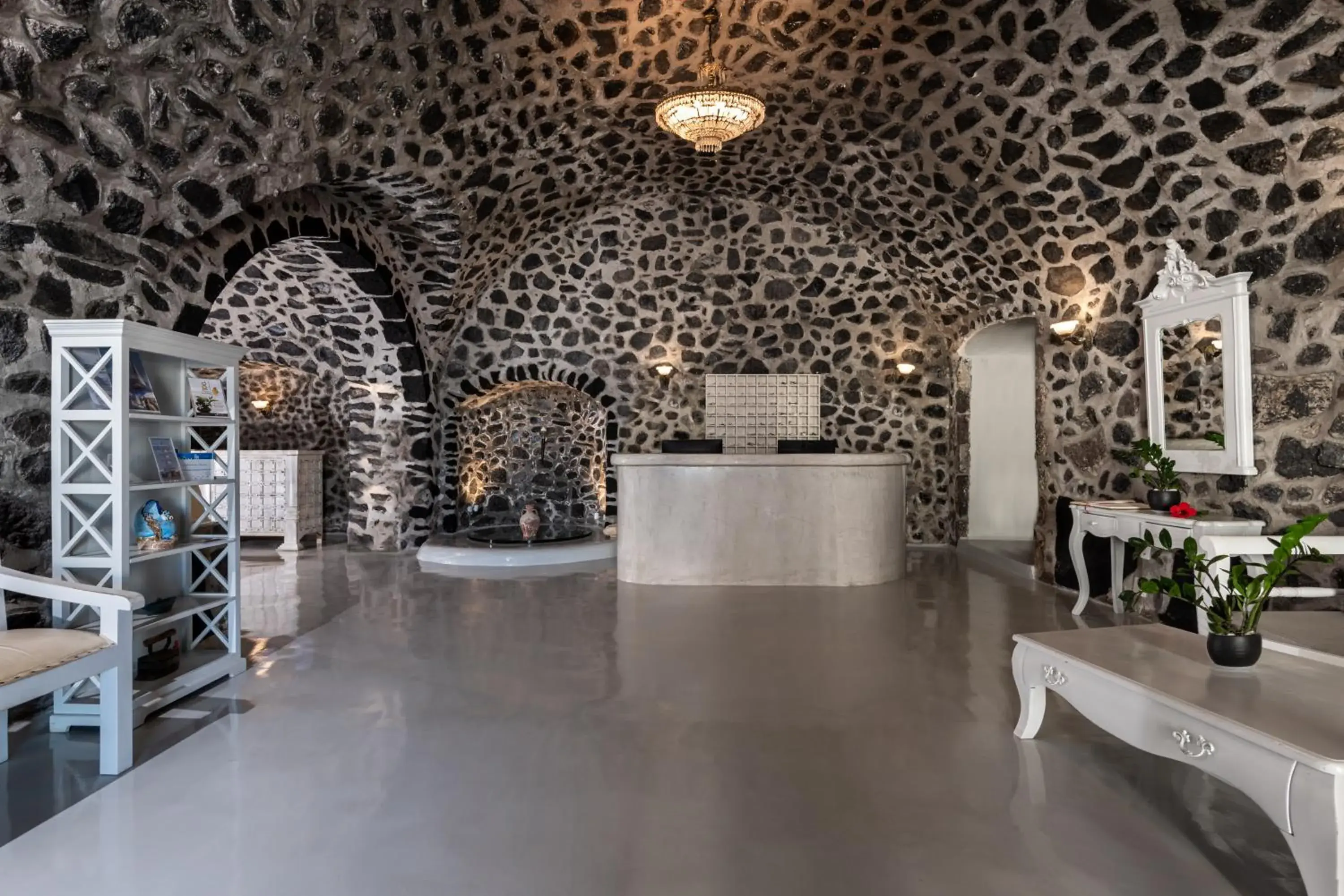 Lobby or reception in Splendour Hotel and Suites Lobby or reception in Splendour Hotel and Suites