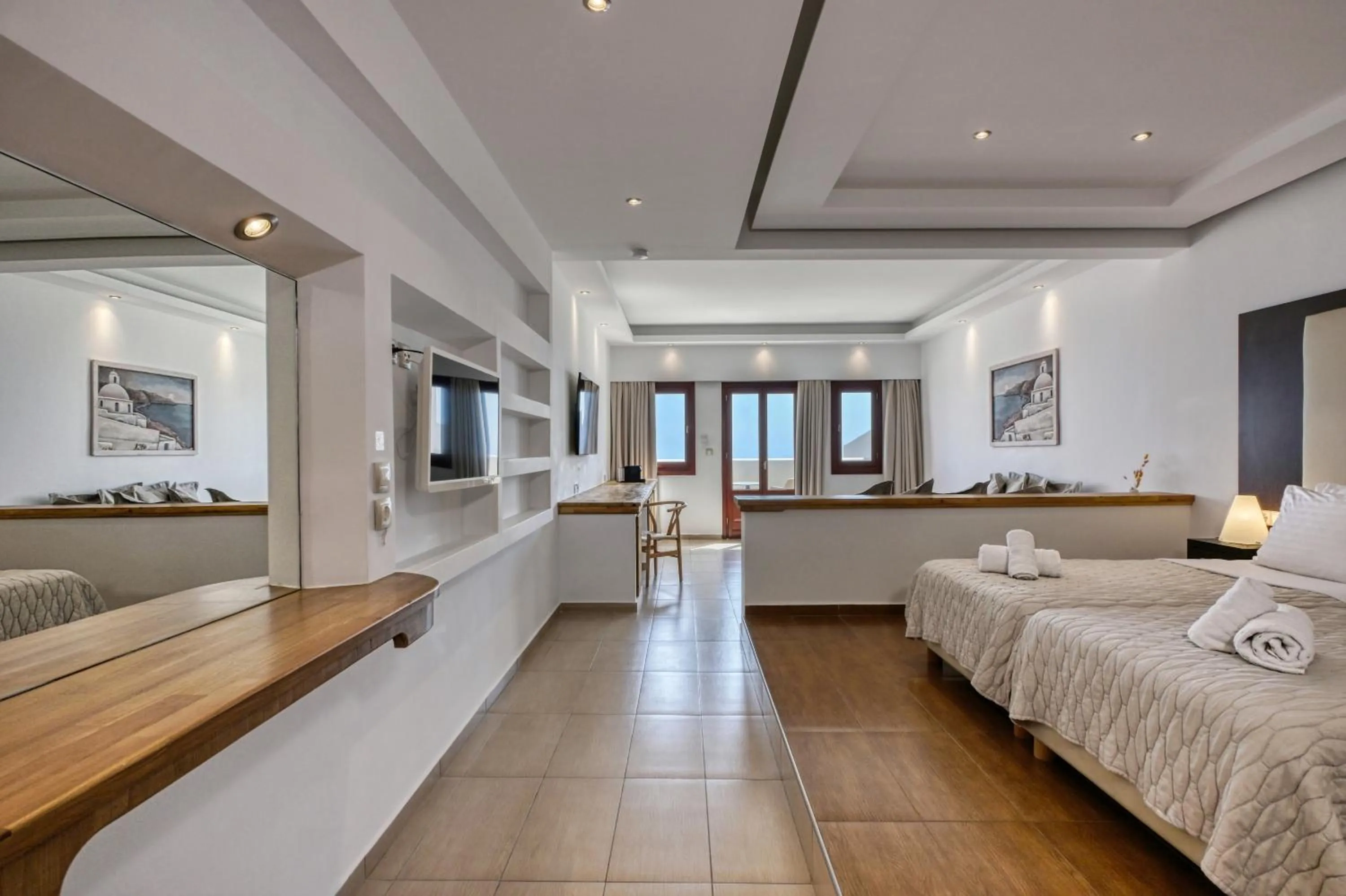 Bed in Splendour Hotel and Suites