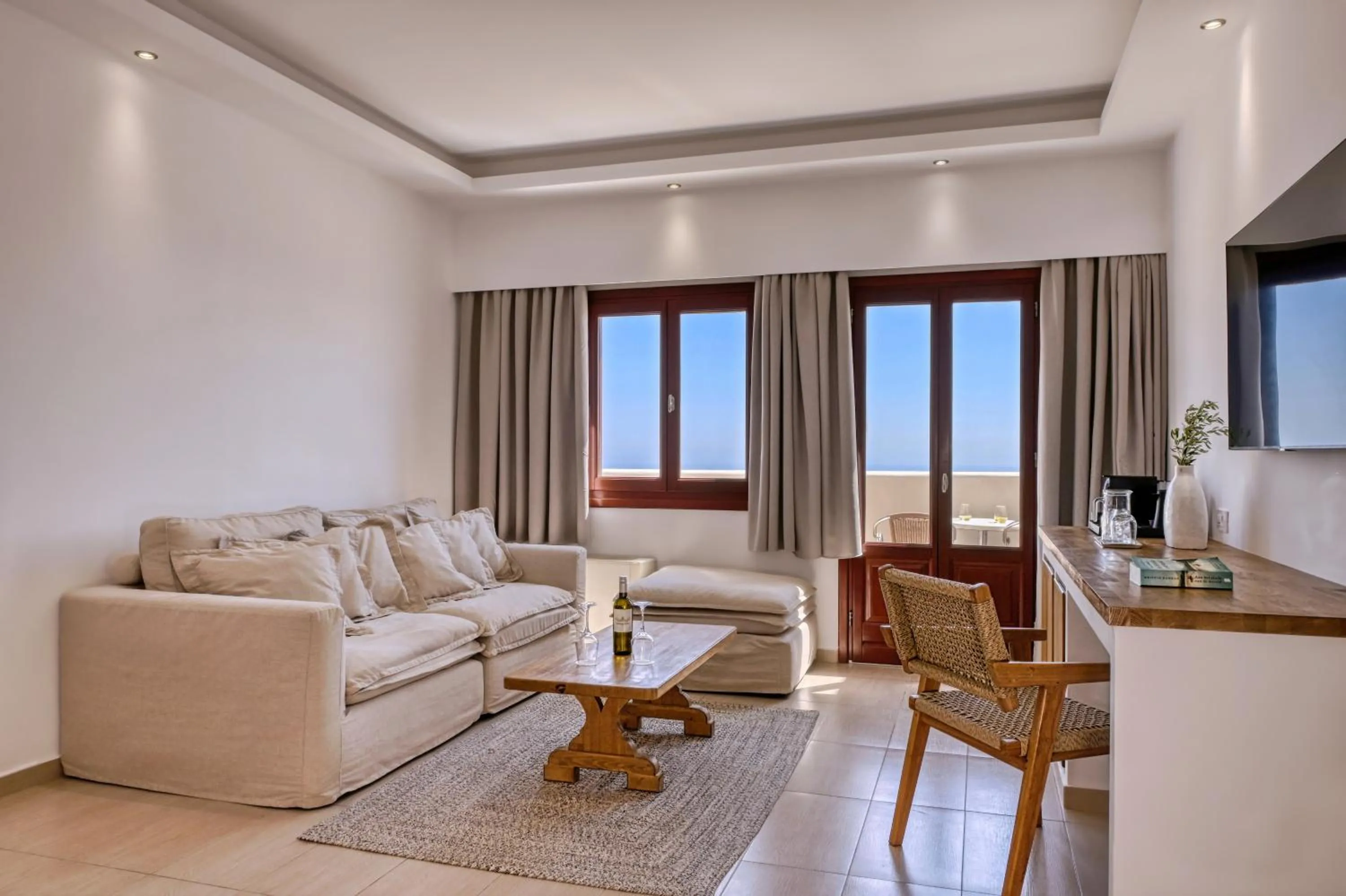 Splendour Hotel and Suites