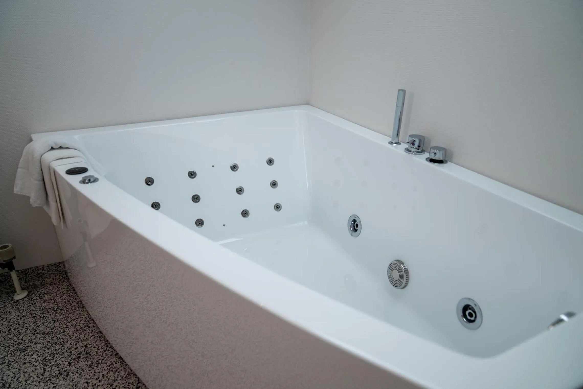 Bathroom in Hotel Røde-Kro