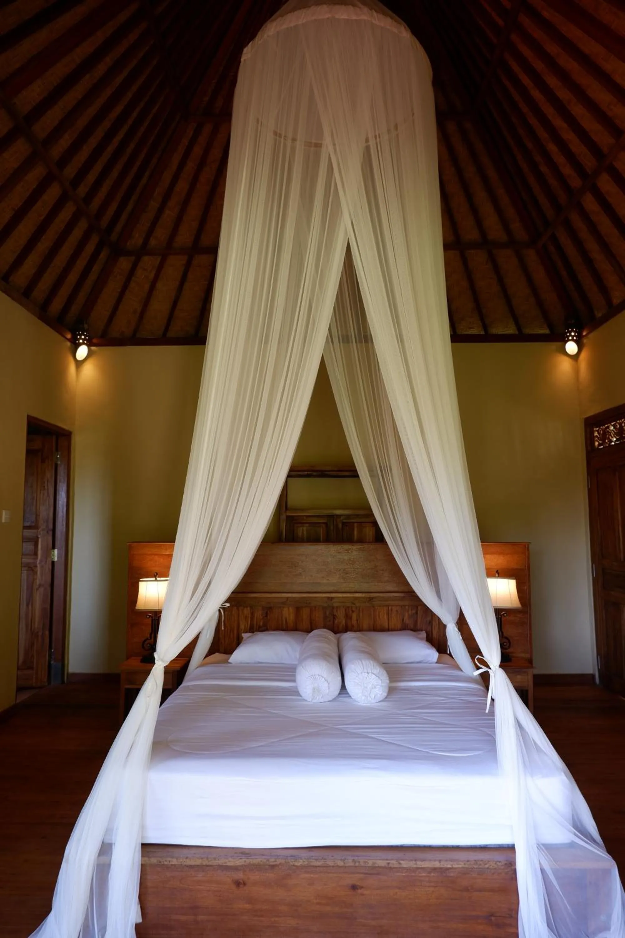 Bed in Saridevi Ecolodge