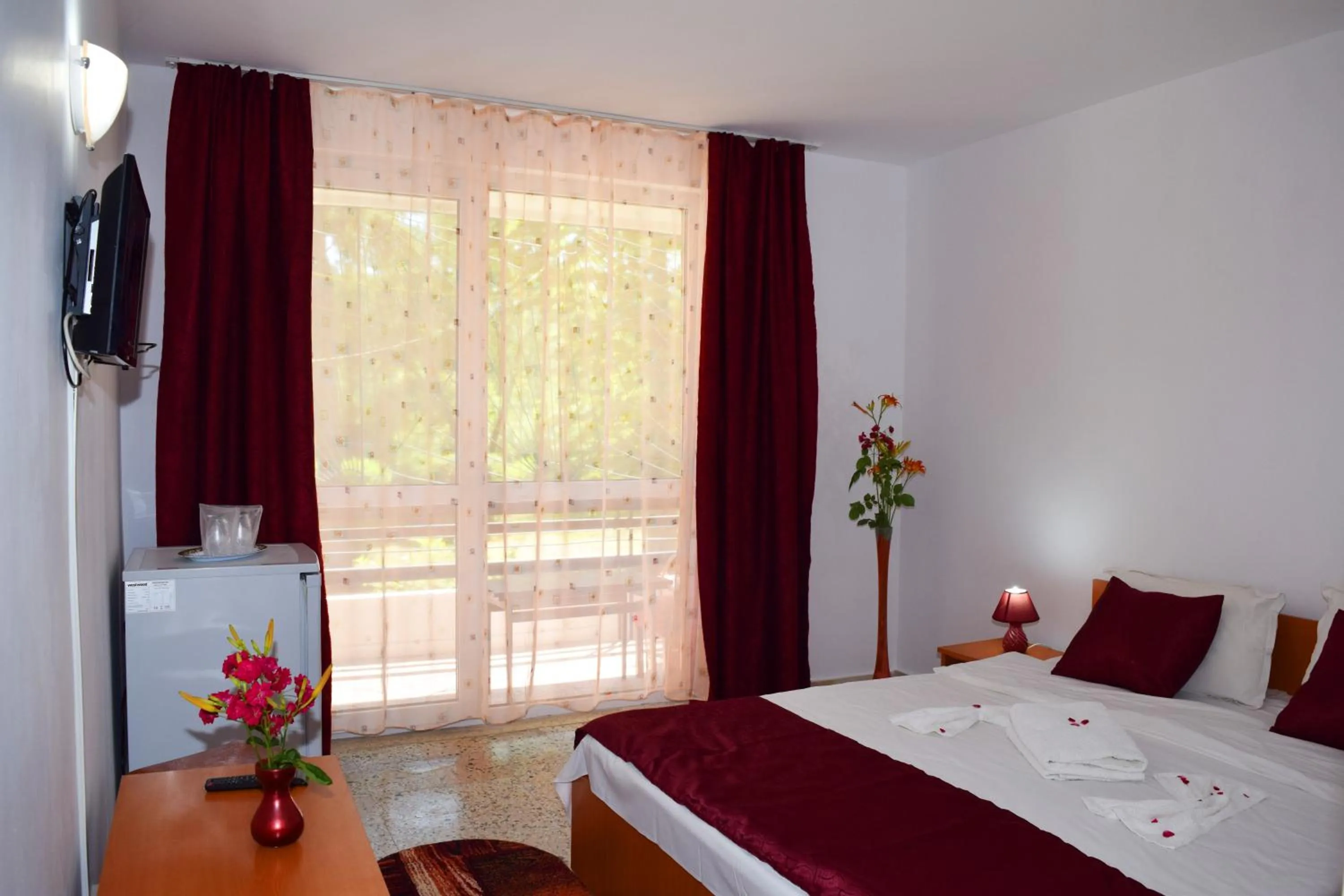 Photo of the whole room, Bed in Hotel Sanda