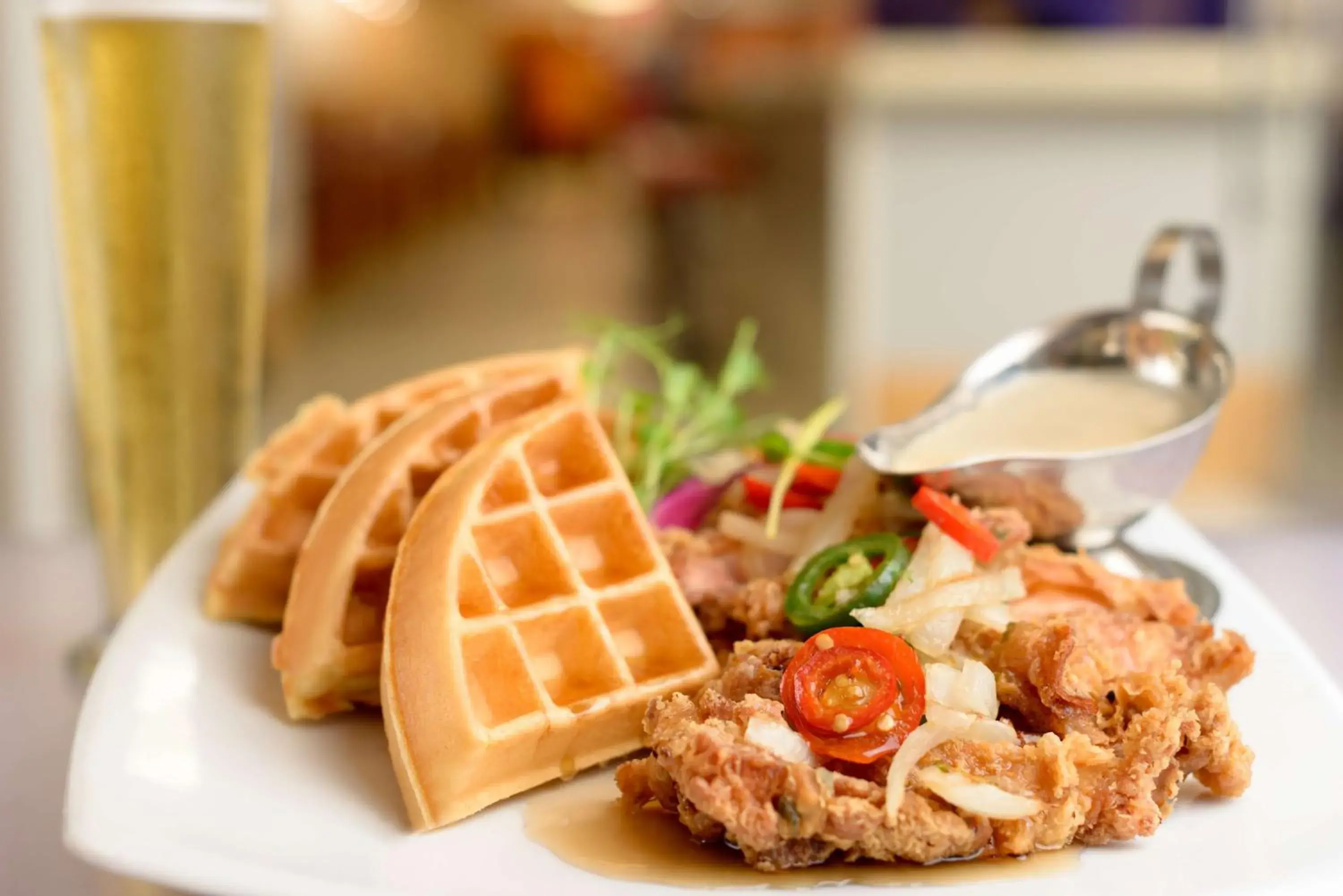 Restaurant/places to eat in Hilton Waikiki Beach Resort & Spa Restaurant/places to eat in Hilton Waikiki Beach Resort & Spa