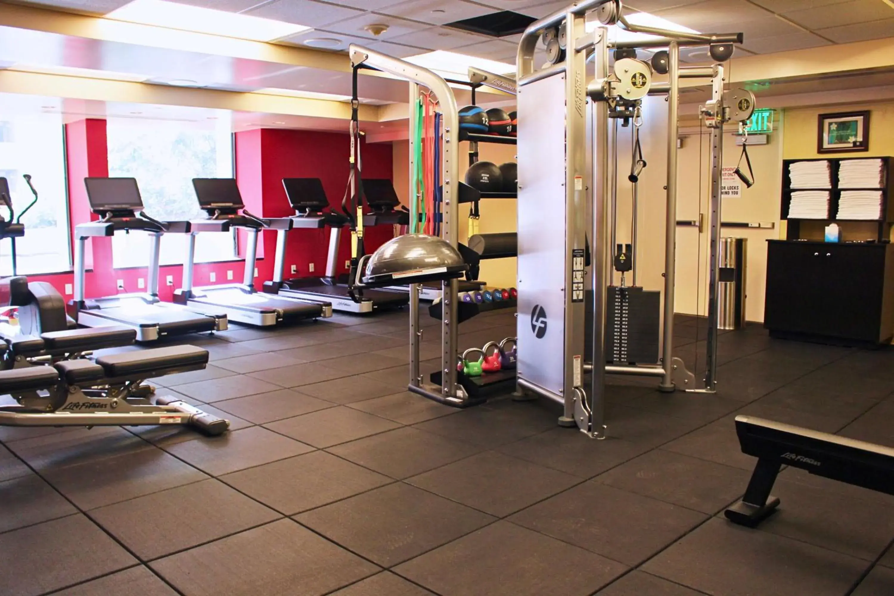 Fitness centre/facilities in Hilton Waikiki Beach Resort & Spa Fitness centre/facilities in Hilton Waikiki Beach Resort & Spa