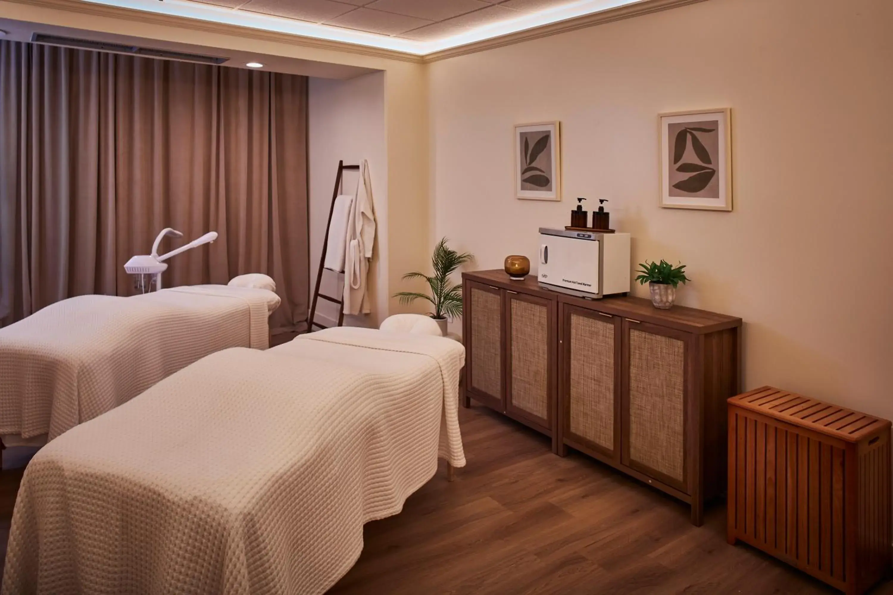 Spa and wellness centre/facilities, Bed in Hilton Waikiki Beach Resort & Spa Spa and wellness centre/facilities, Bed in Hilton Waikiki Beach Resort & Spa