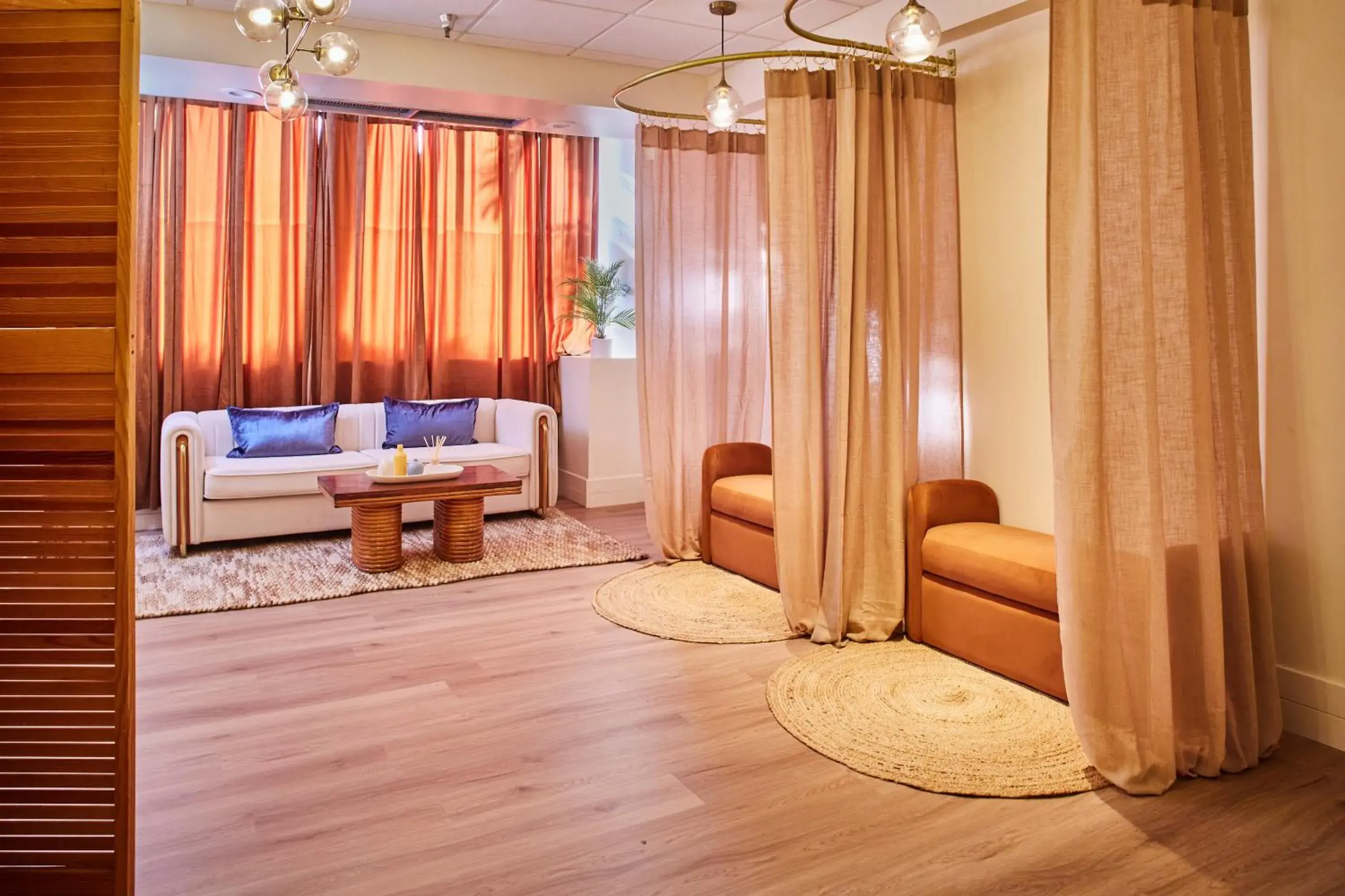 Spa and wellness centre/facilities, Bed in Hilton Waikiki Beach Resort & Spa Spa and wellness centre/facilities, Bed in Hilton Waikiki Beach Resort & Spa