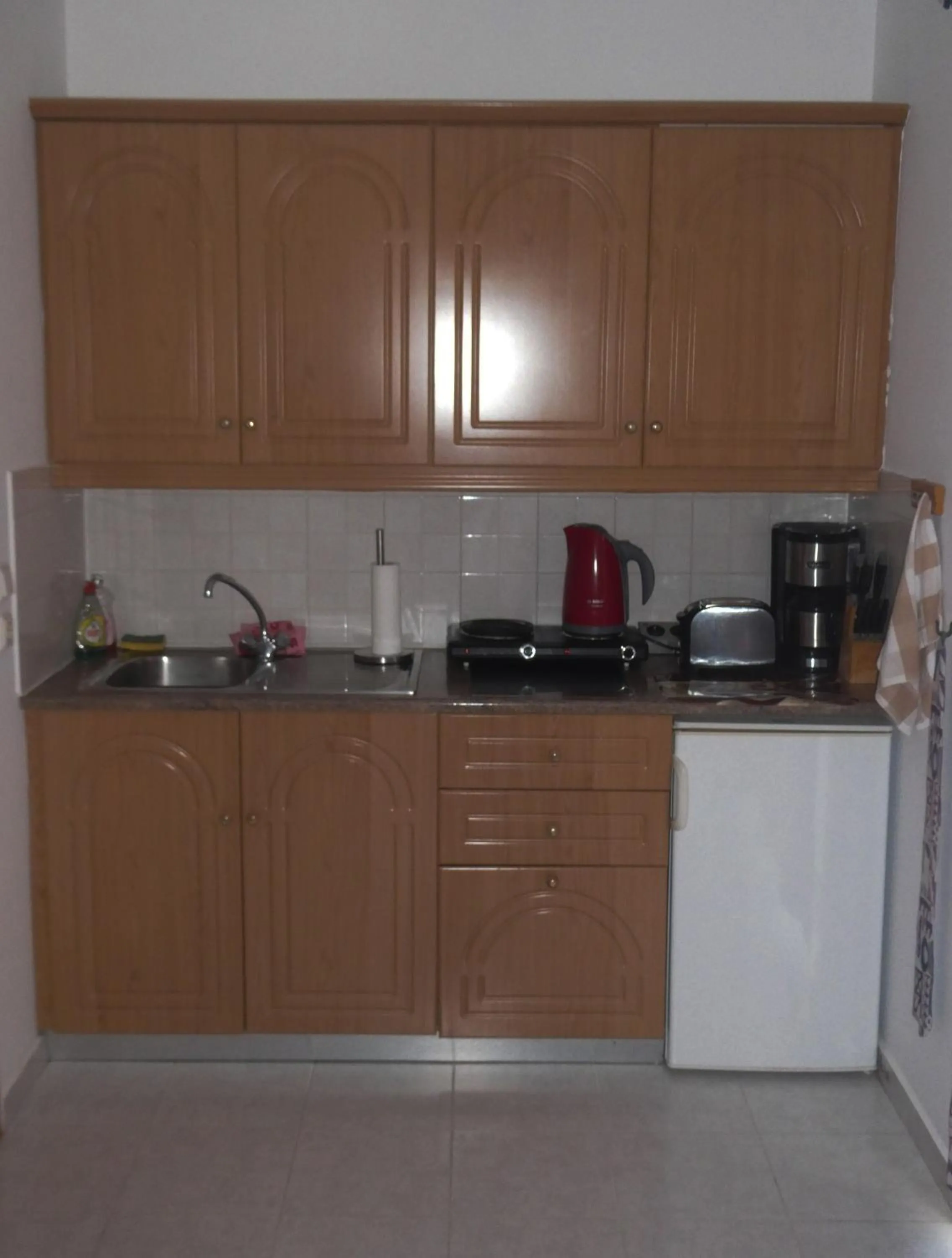 Kitchen or kitchenette in Castle View Apartments