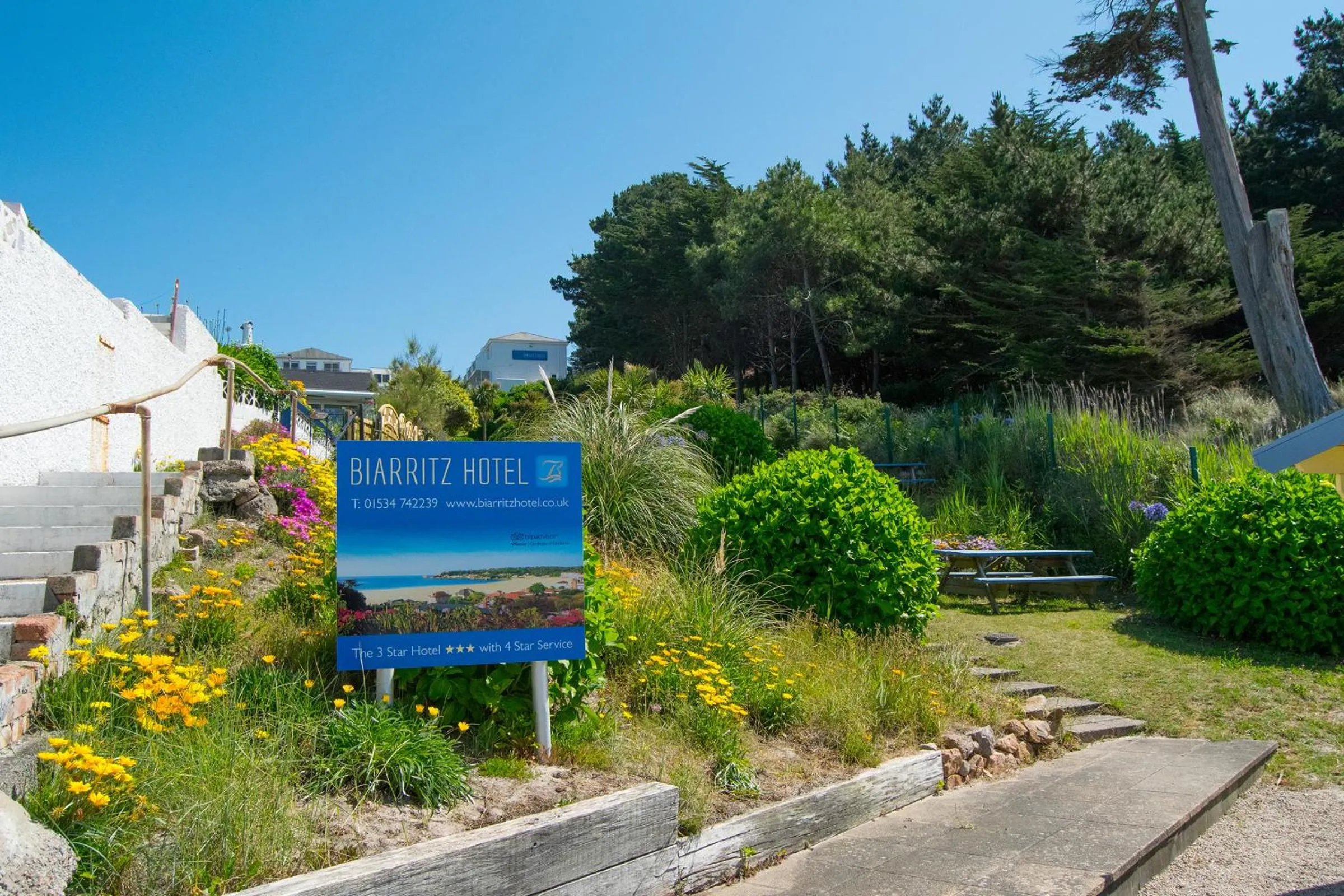 Garden in Biarritz Hotel