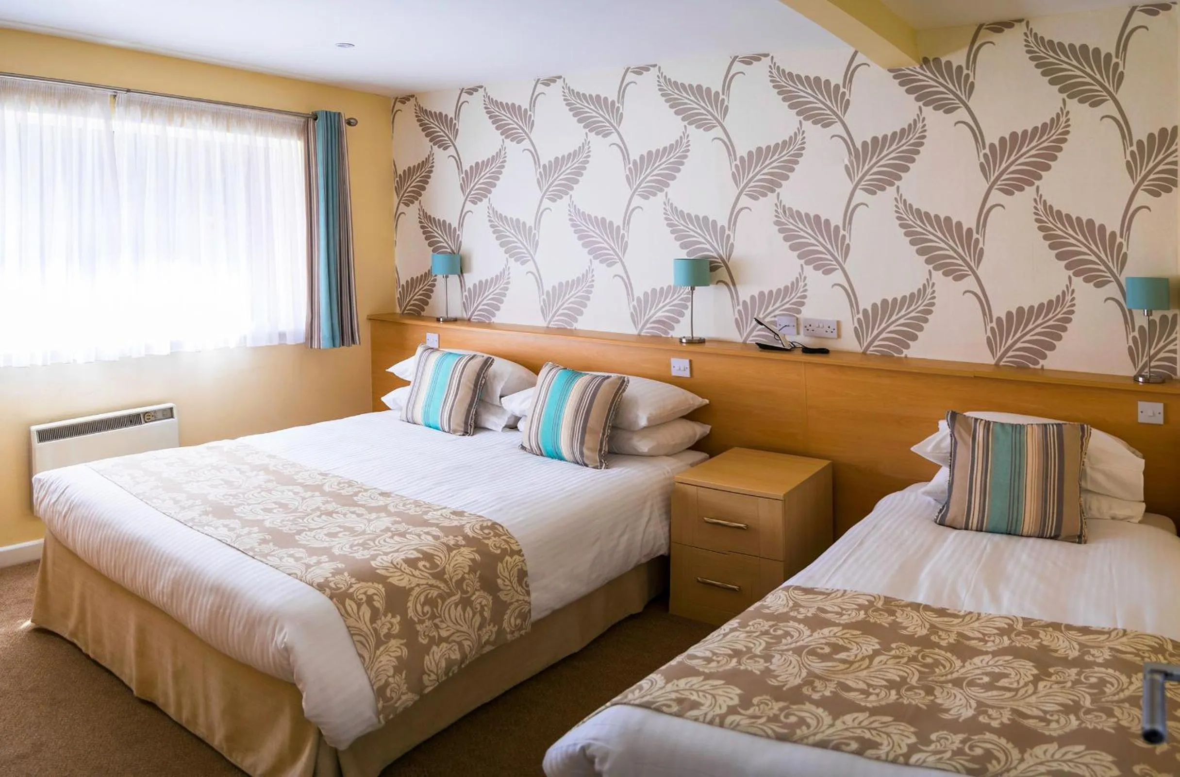 Bedroom, Bed in Biarritz Hotel