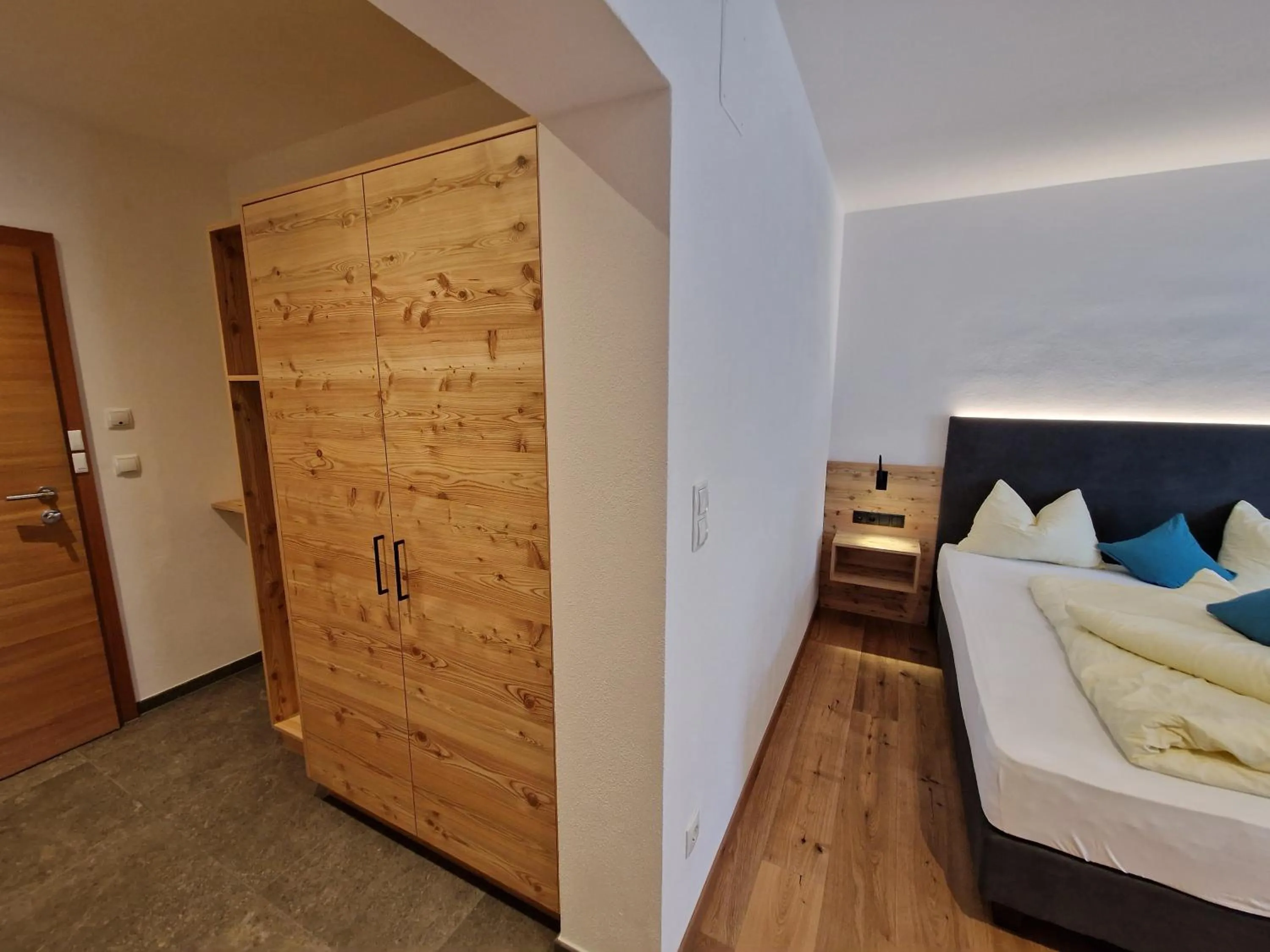 Photo of the whole room, Bed in Hotel Mignon