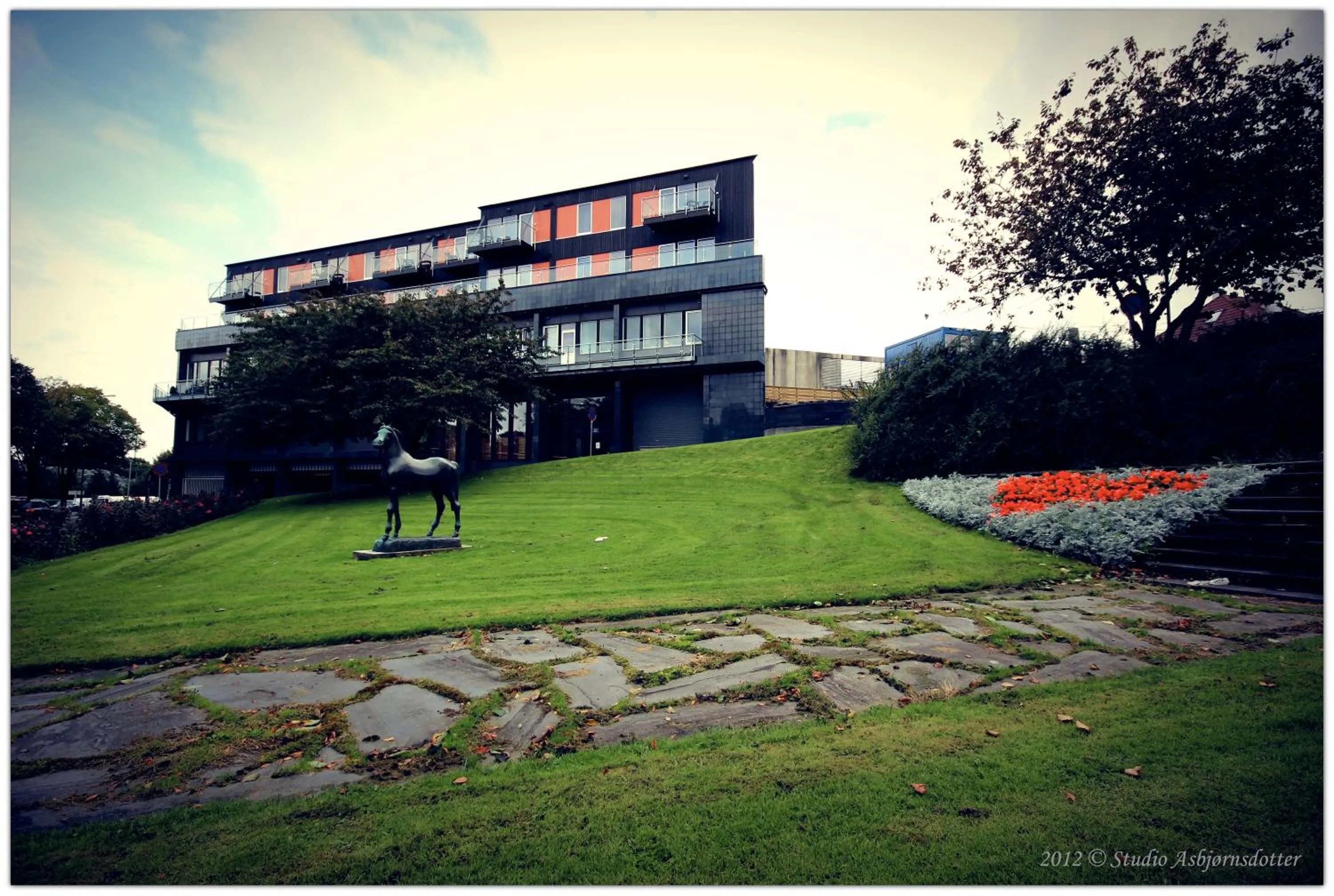 Text overlay in Flotmyrgården Apartment Hotel