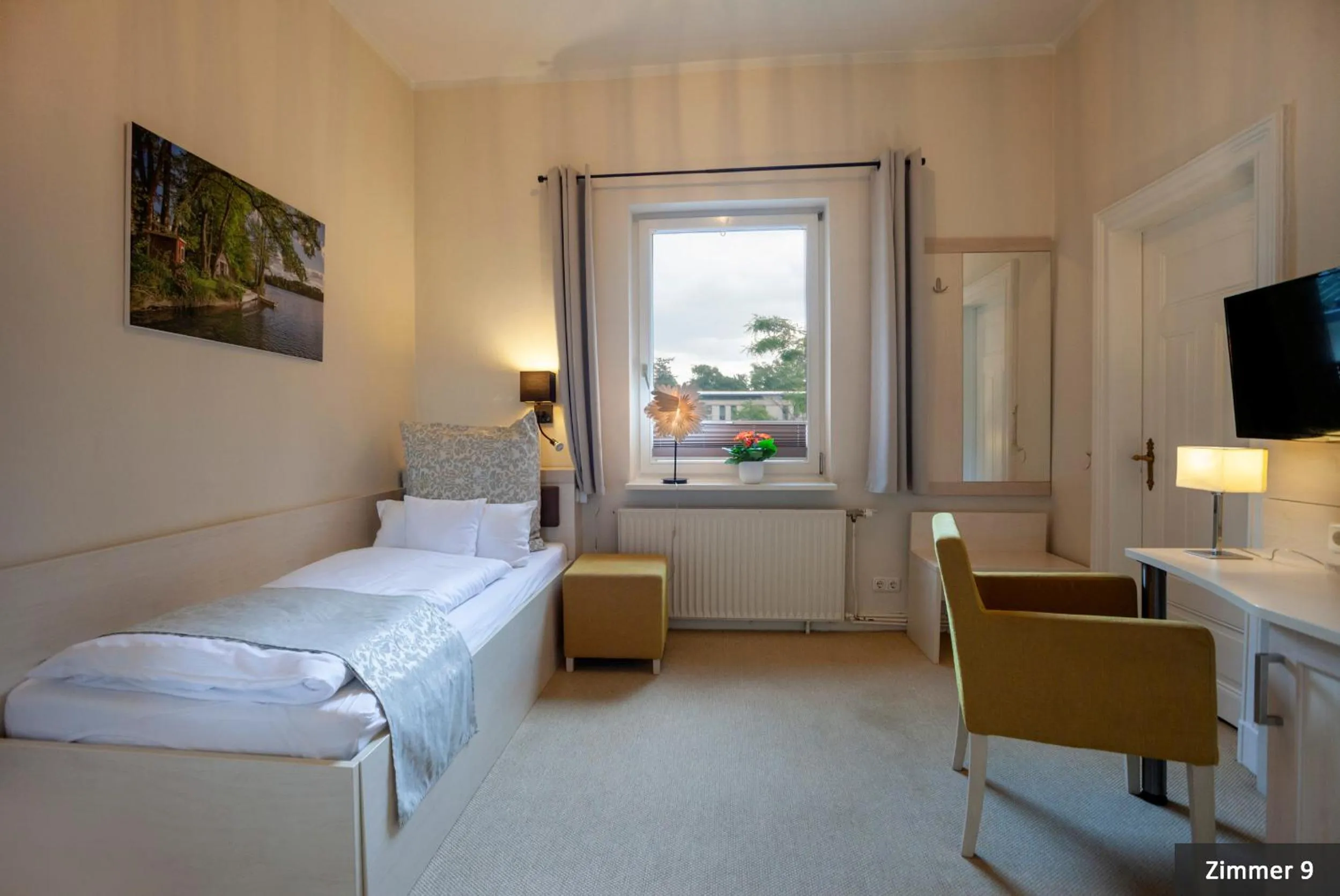 Bed in Hotel See-Villa