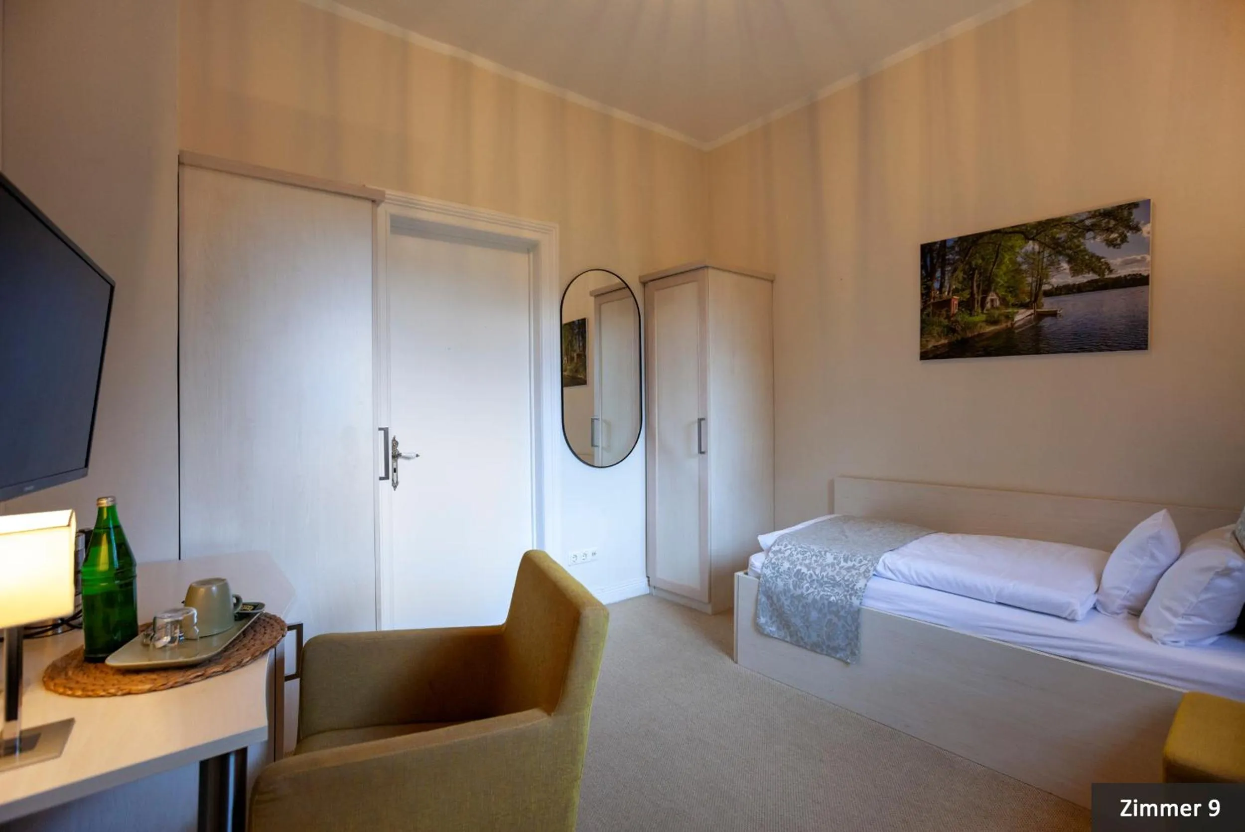 Bed in Hotel See-Villa