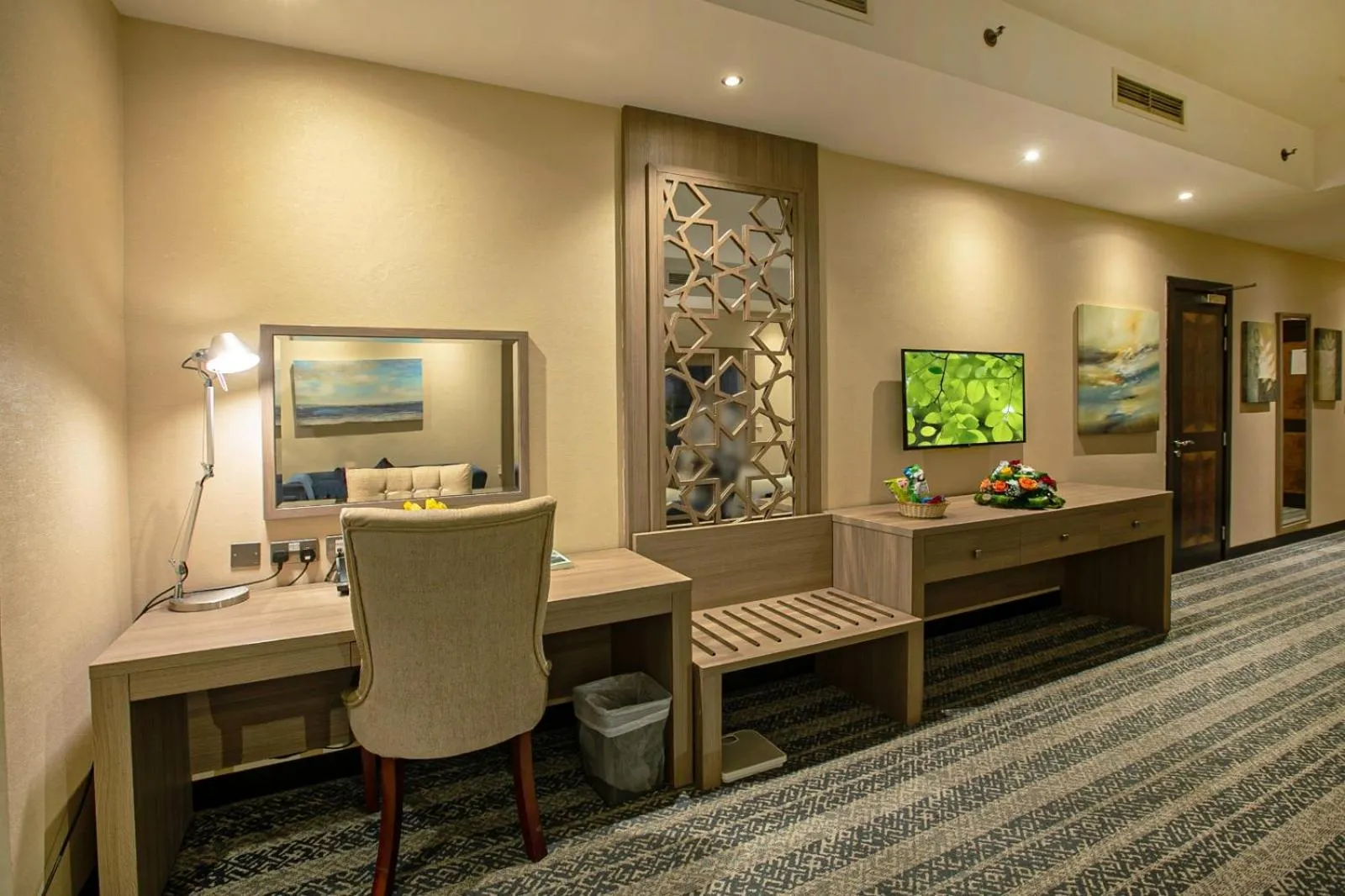 TV and multimedia in The CASTLE PREMIUM HOTEL