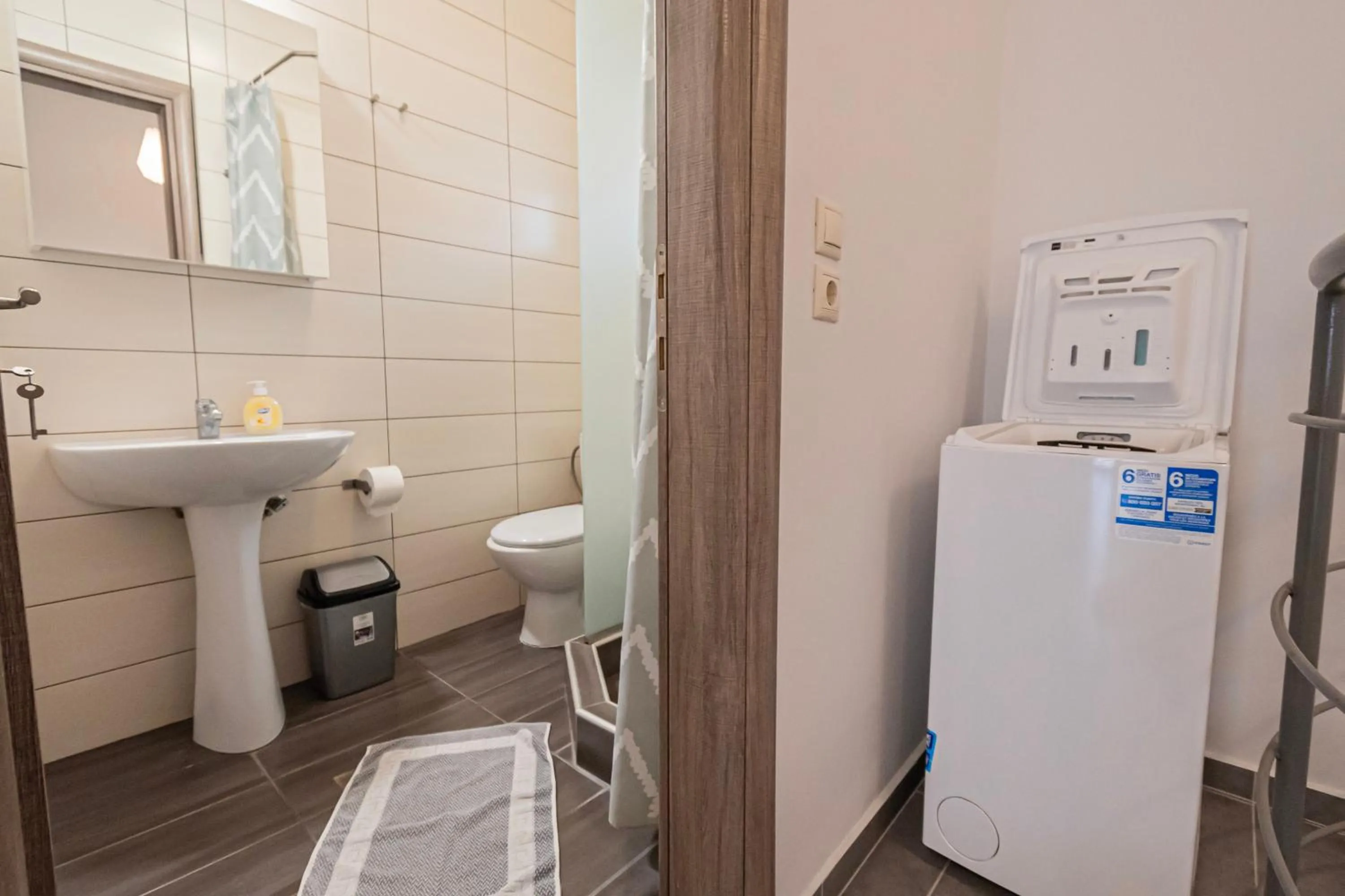 Shower in EllinFos Apartments