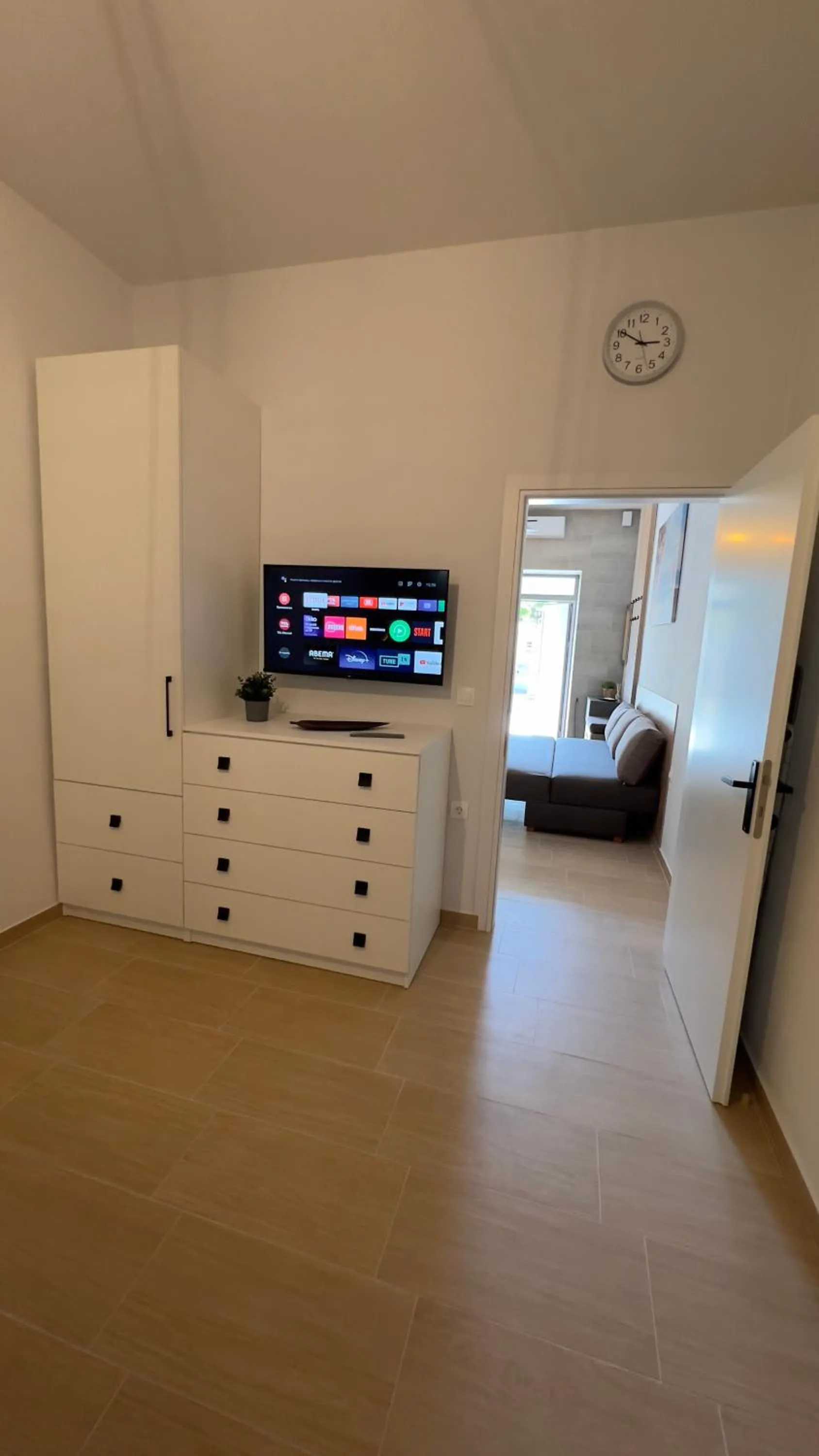 TV and multimedia in EllinFos Apartments