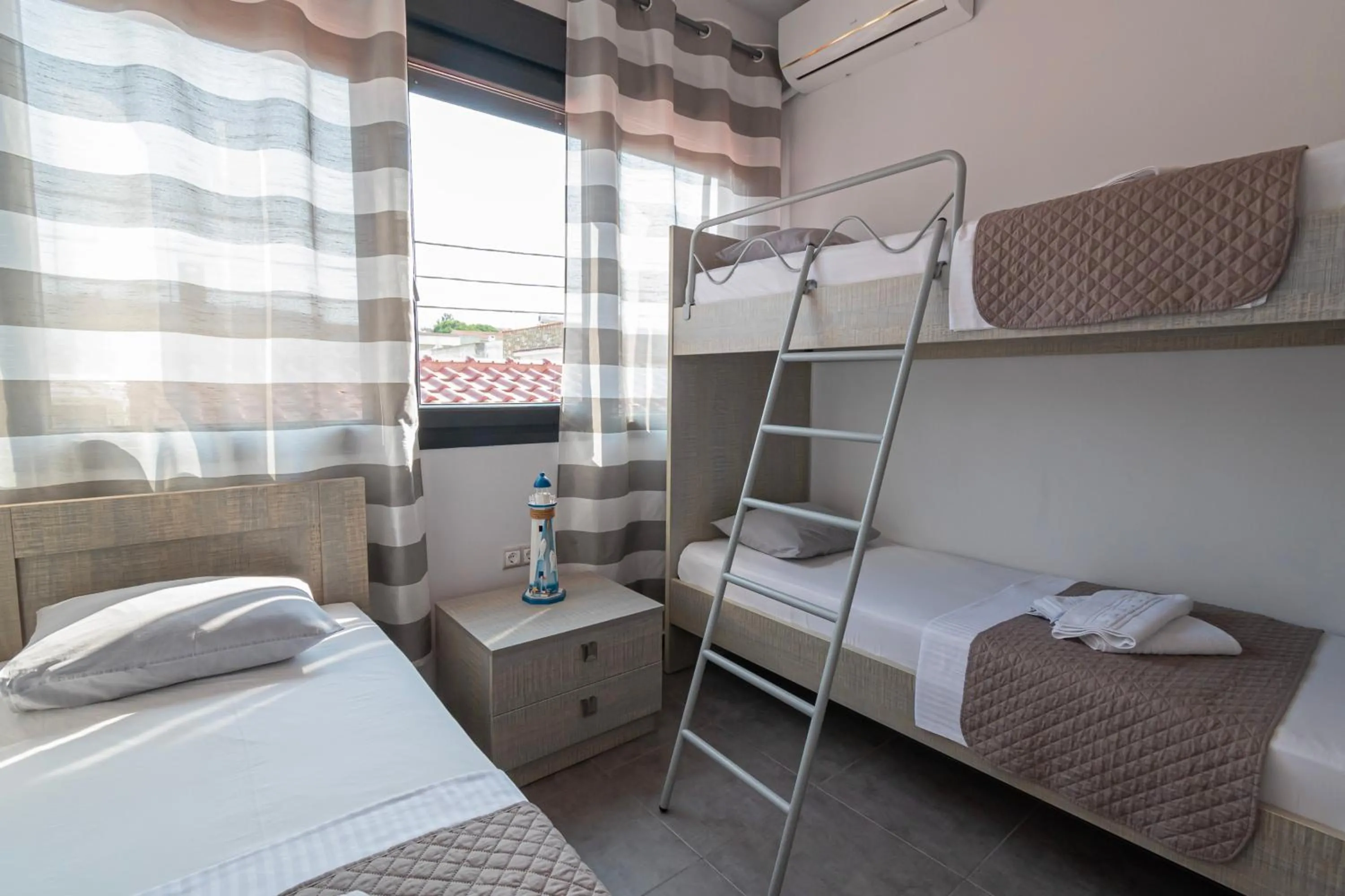 Bedroom, Bed in EllinFos Apartments