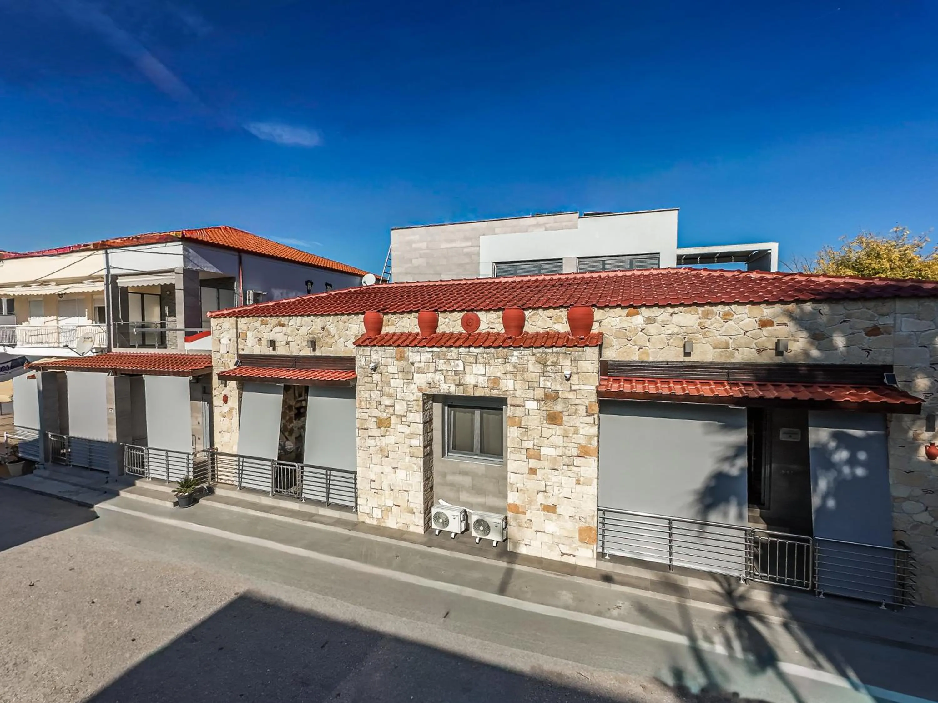 Property building in EllinFos Apartments