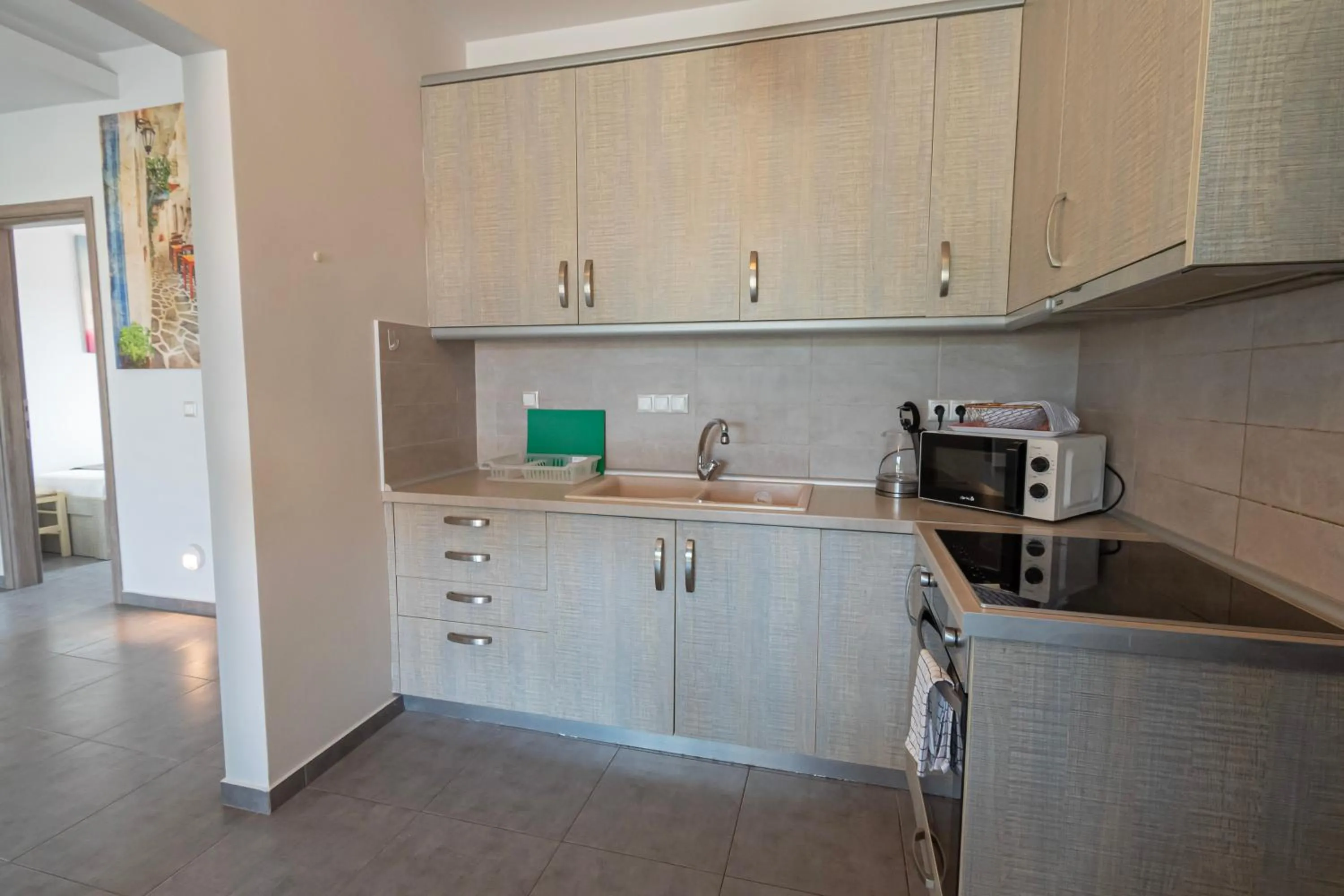 Coffee/tea facilities in EllinFos Apartments